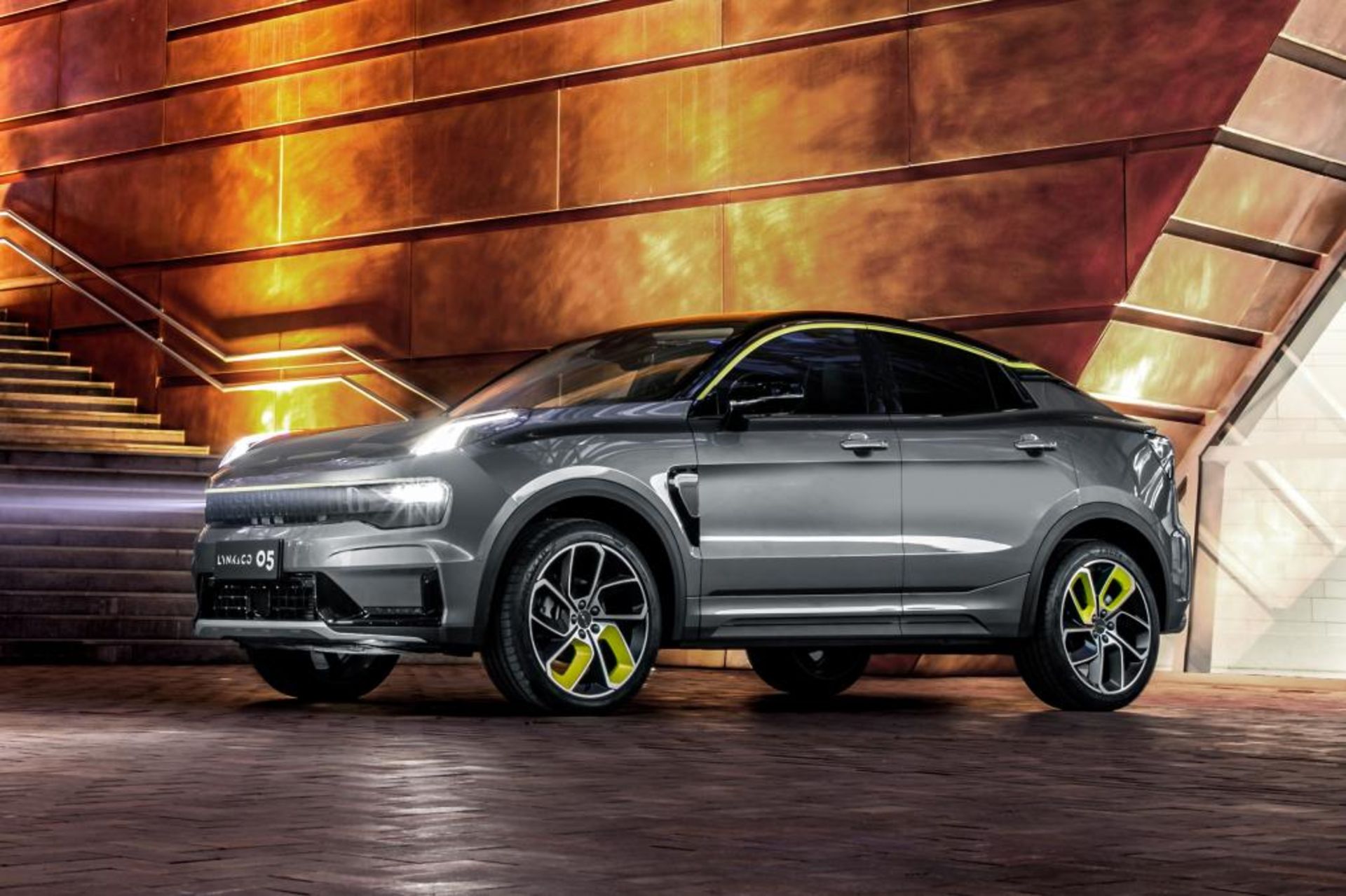Lynk-And-Co-05-14