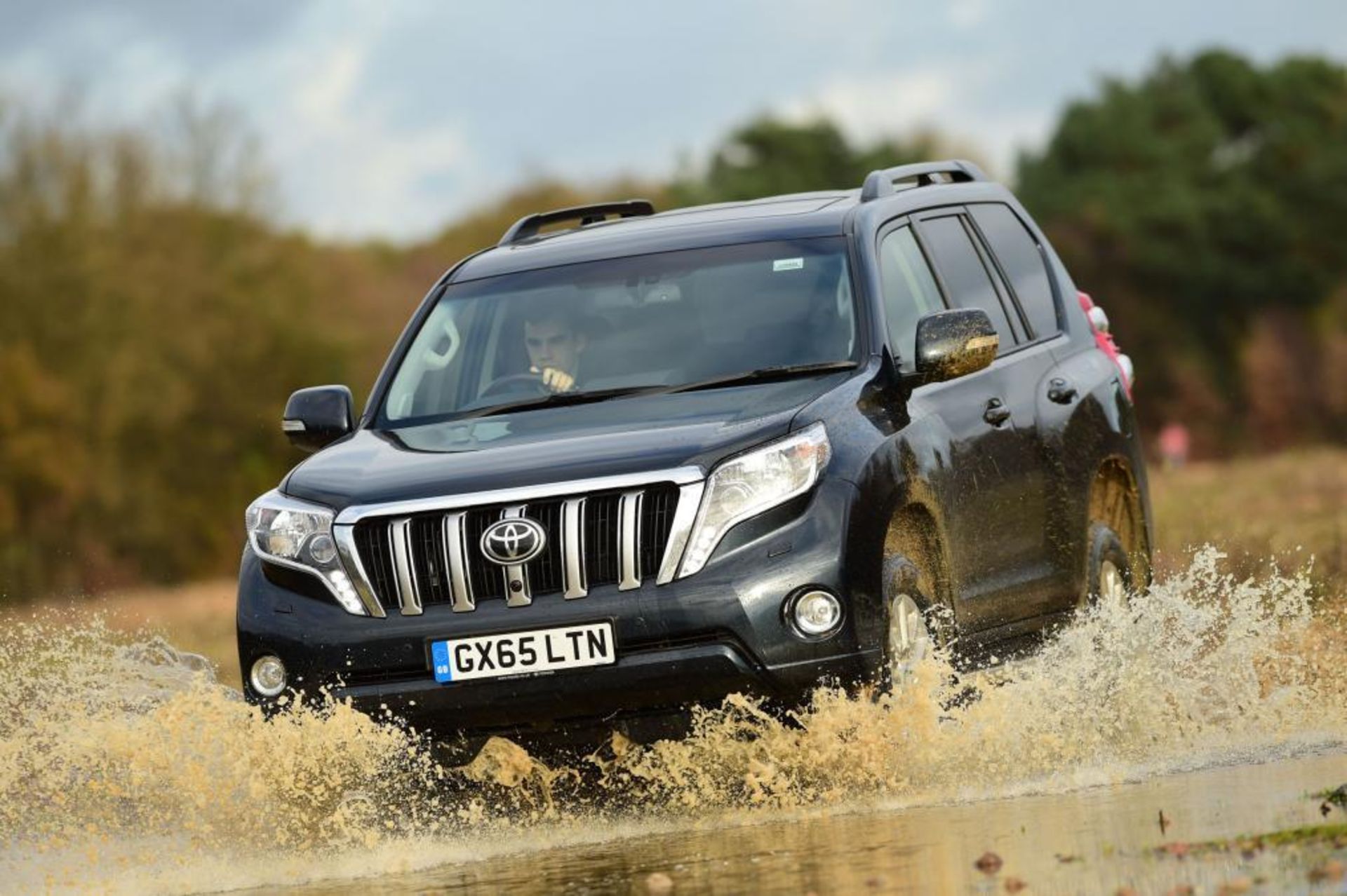 Toyota Land Cruiser Prado (1)