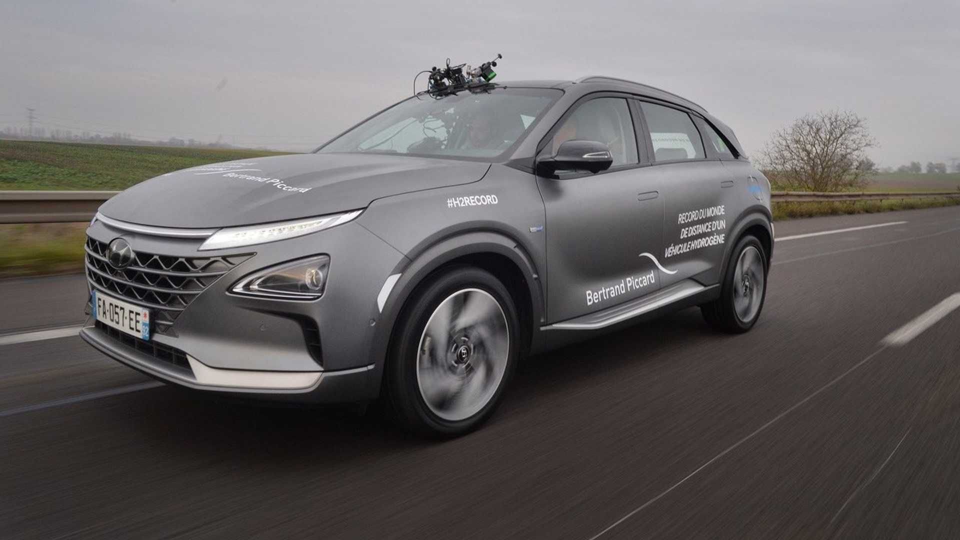record-hyundai-nexo-bertrand-piccard2