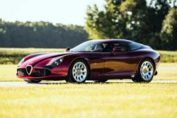 Alfa-Romeo-TZ3-Stradale-1
