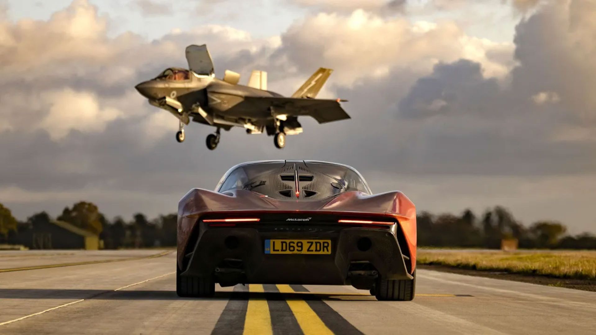 F35-Jet-vs-McLaren-Speedtail