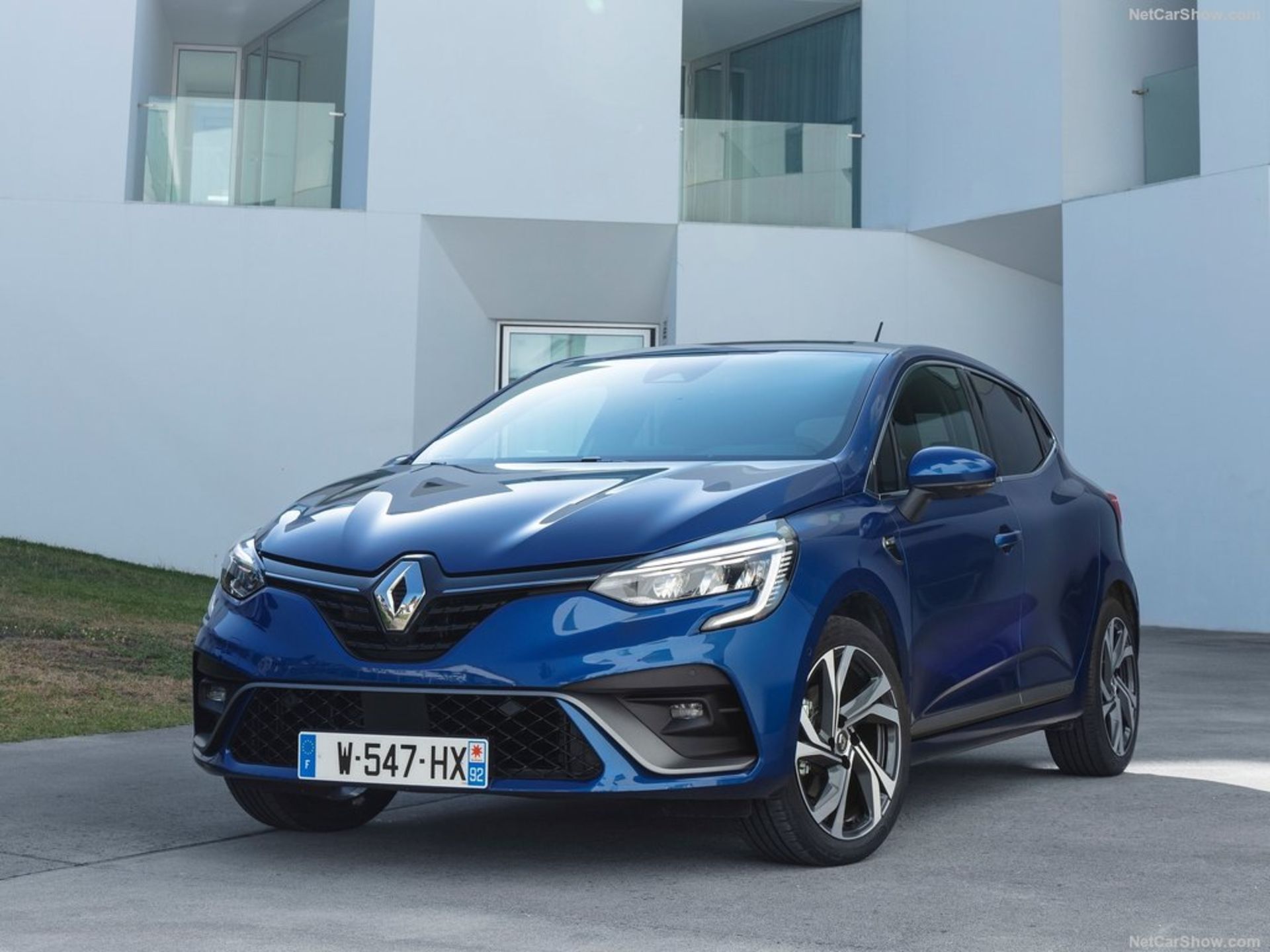 Renault-Clio-2020-1024-02