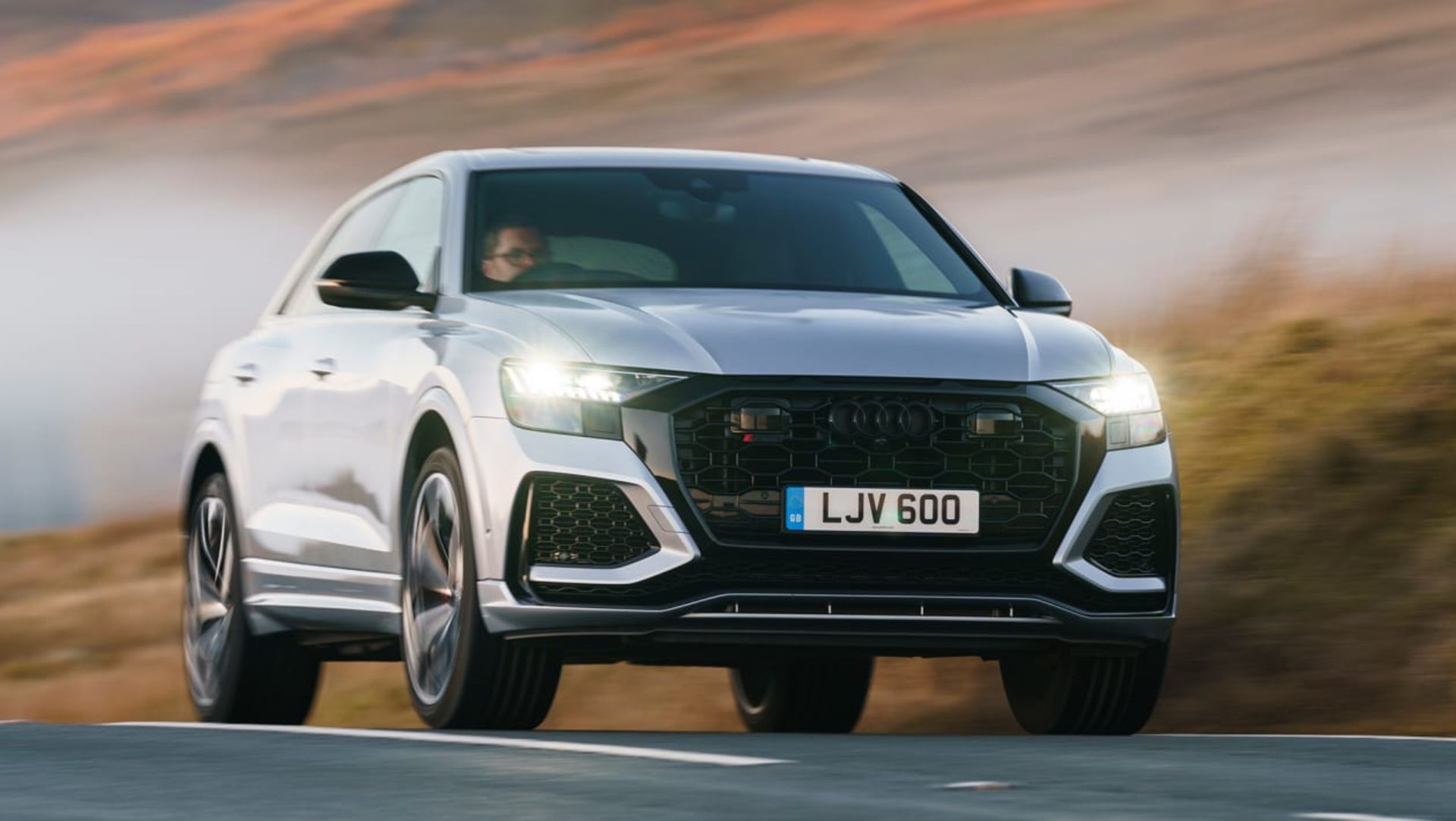 2020 Audi RS Q8 Carbon Edition-6