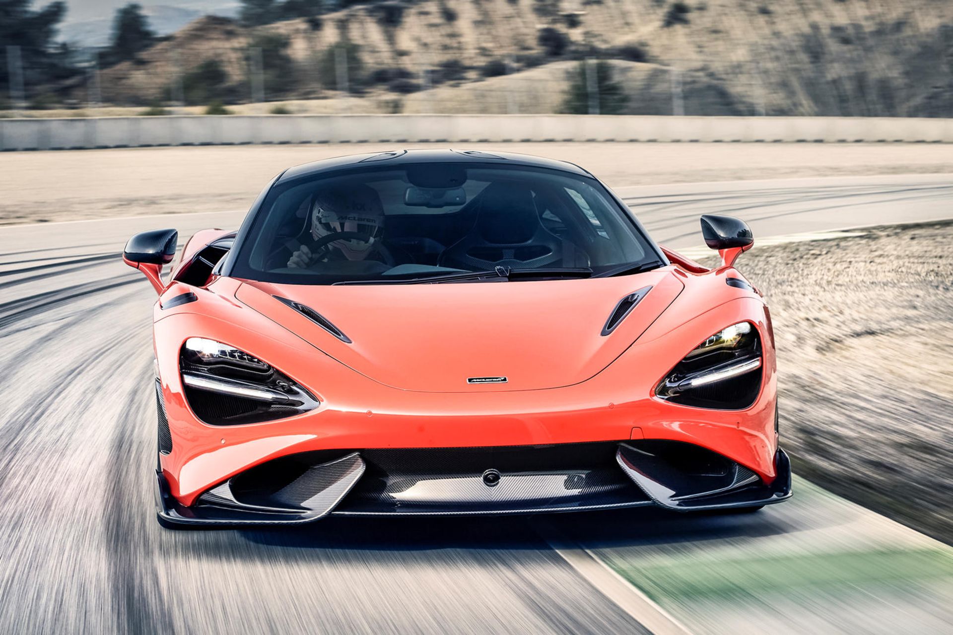 2021 McLaren 765LT (1)
