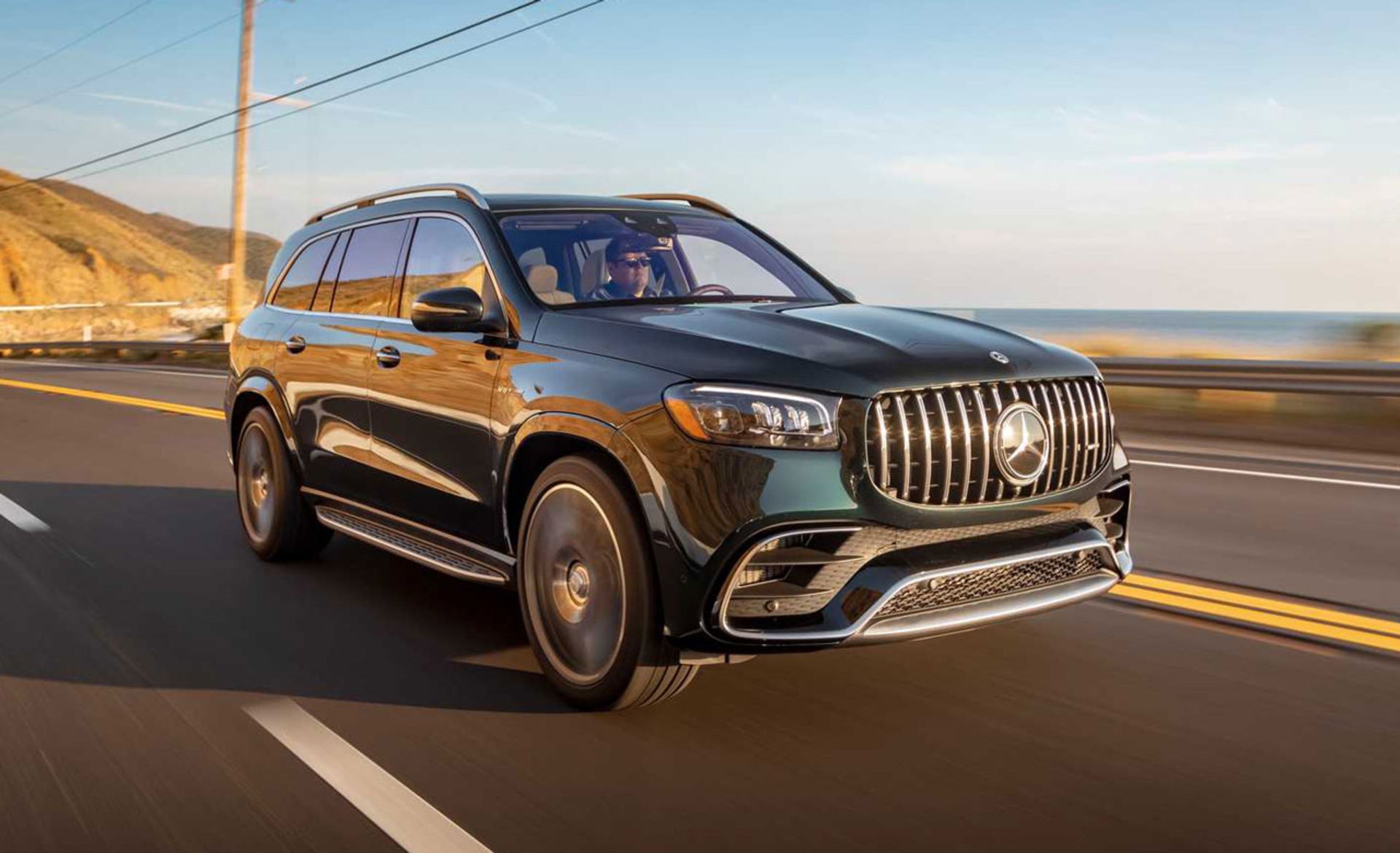 2021-mercedes-amg-gls-63-02