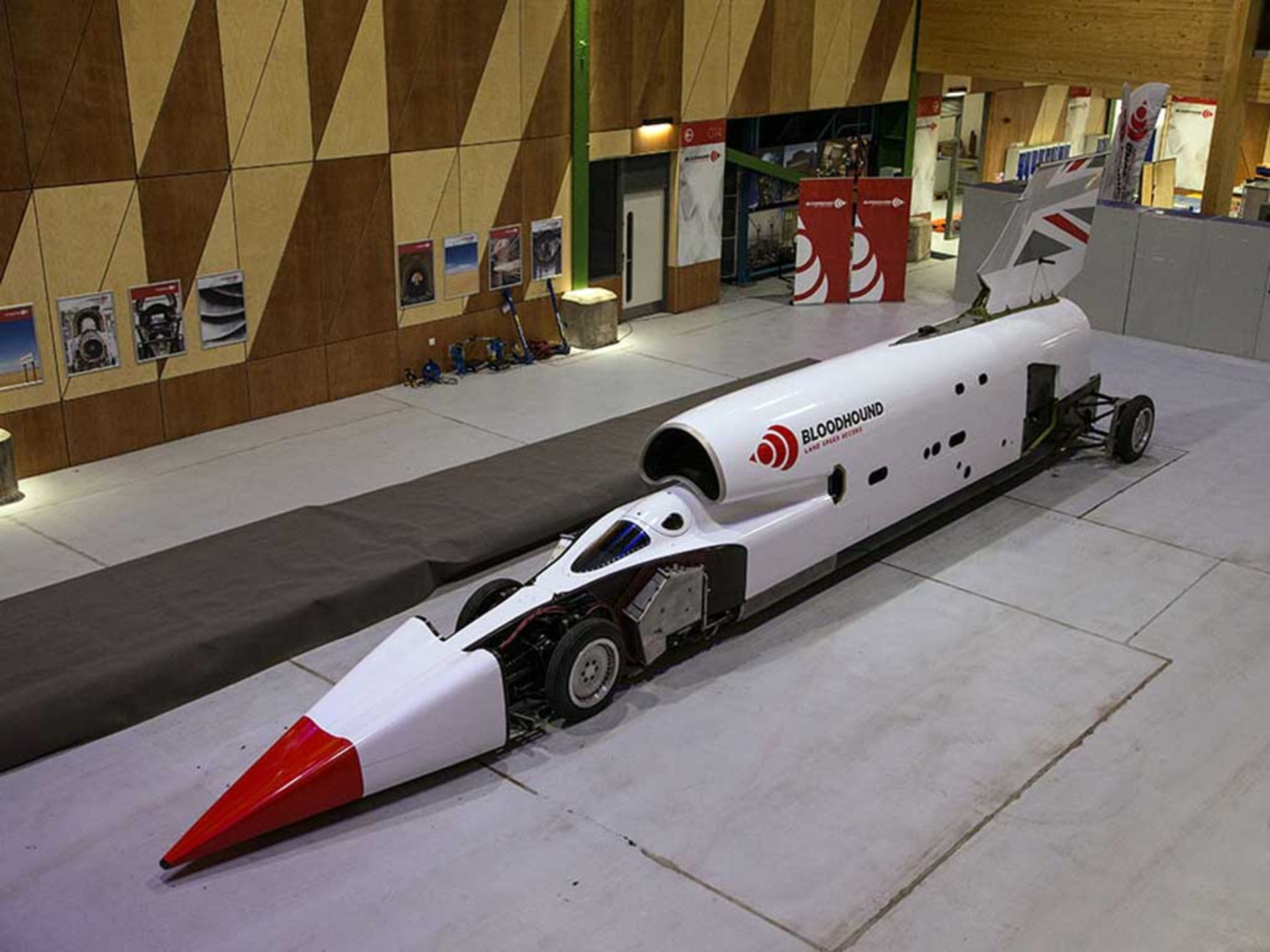 Bloodhound-LSR-3