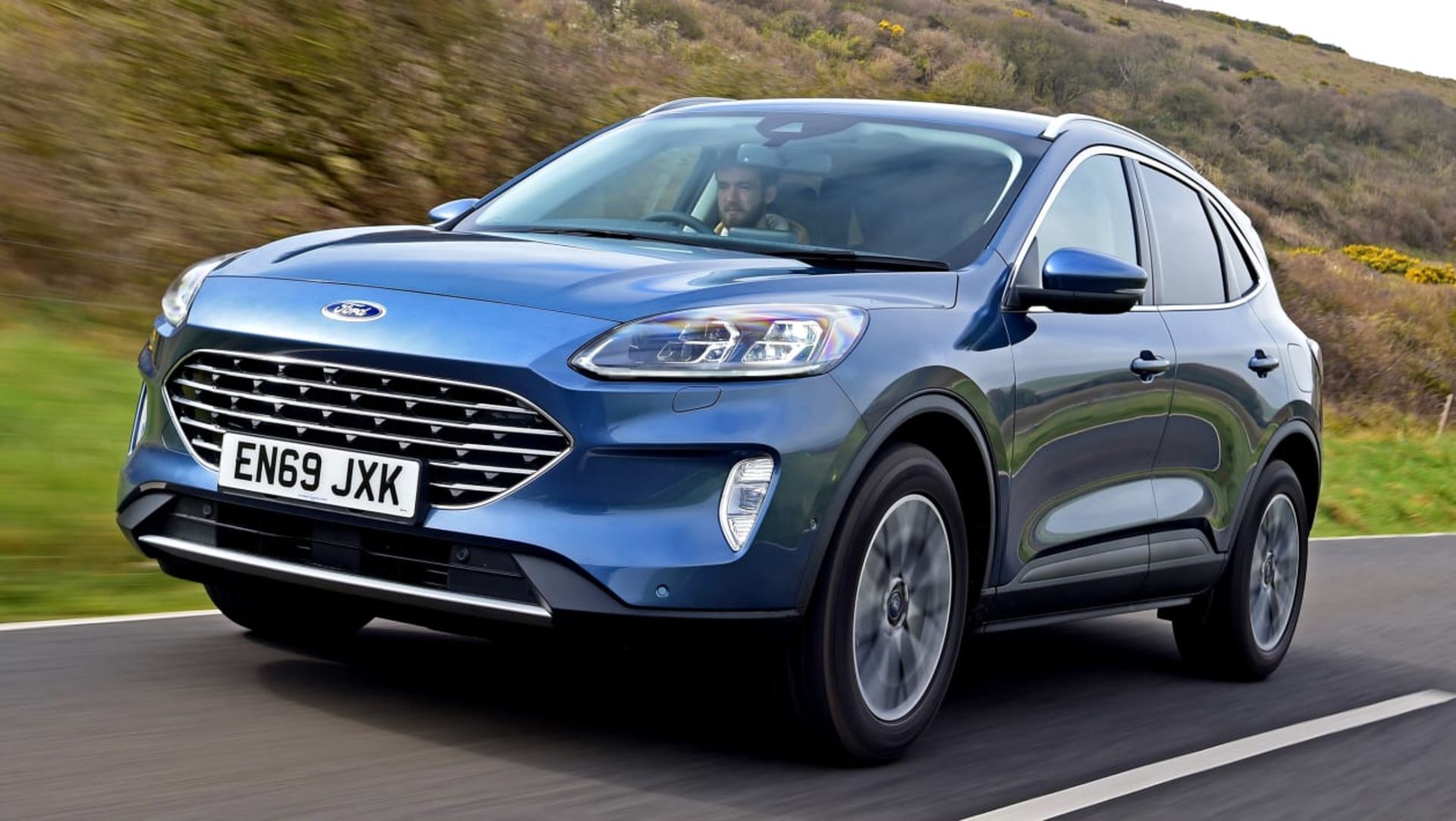 Ford Kuga UK 2020-13