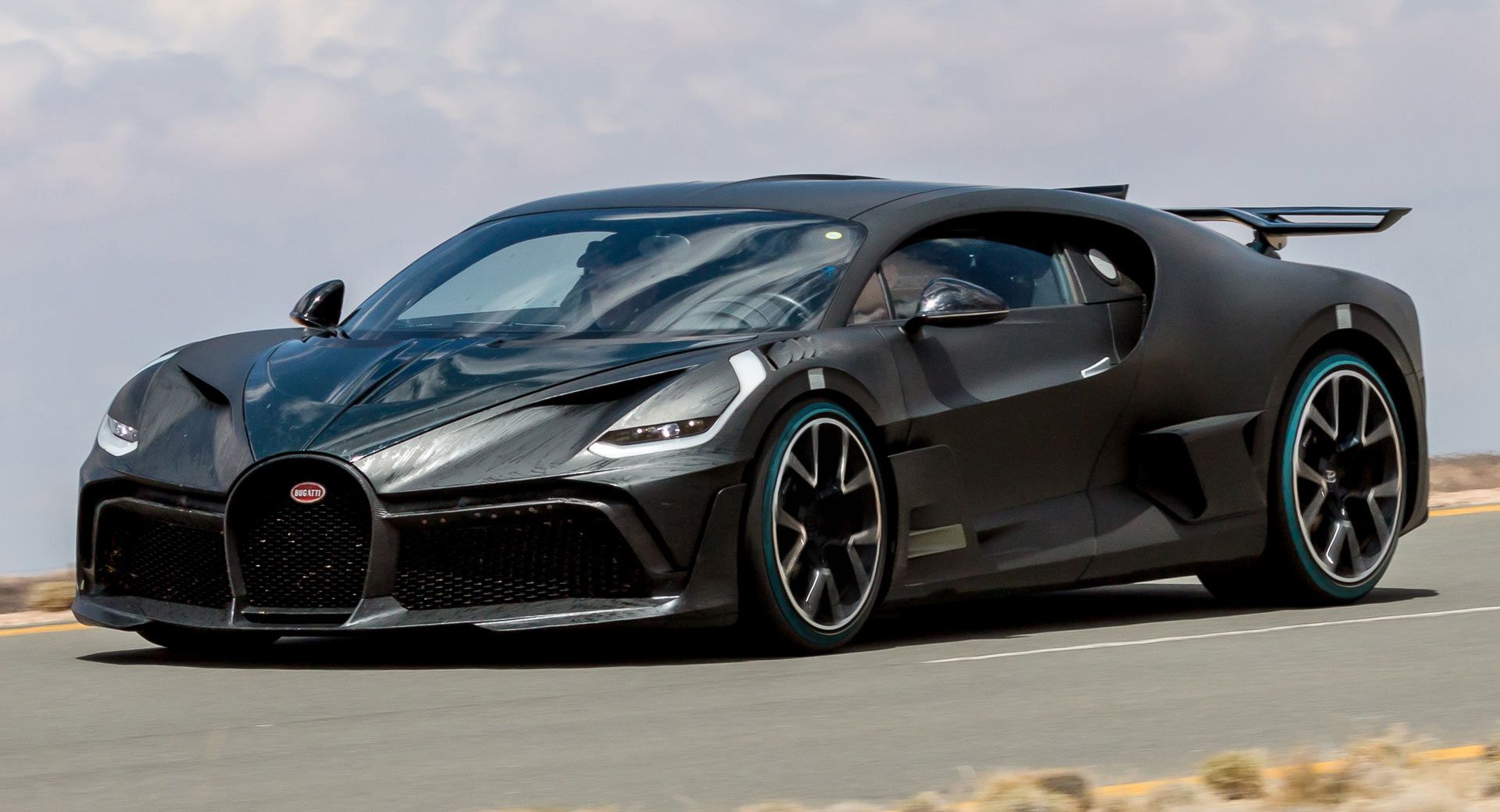 2020-Bugatti-Divo