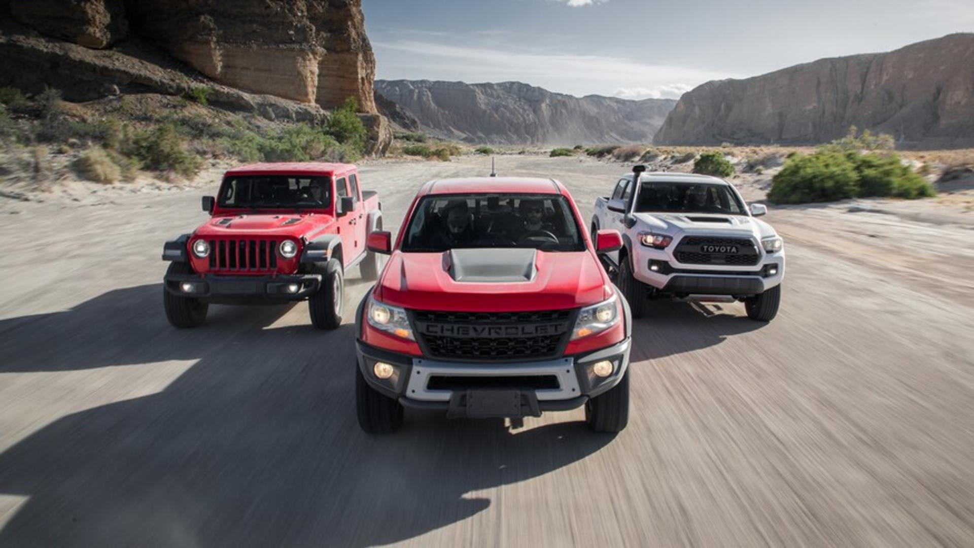 2020-Jeep-Gladiator-Rubicon-2019-Toyota-Tacoma-TRD-Pro-2019-Chevrolet-Colorado-V6-ZR2-25