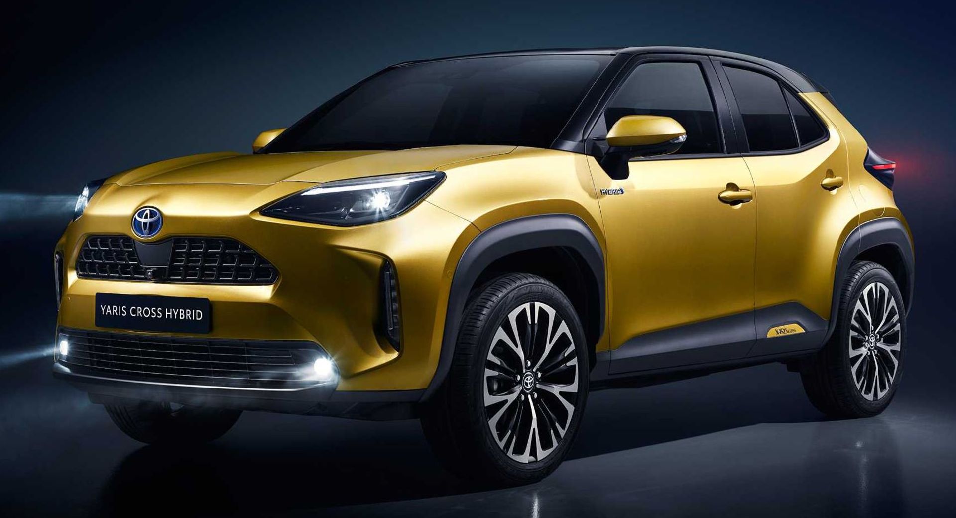 2021-Toyota-Yaris-Cross-0