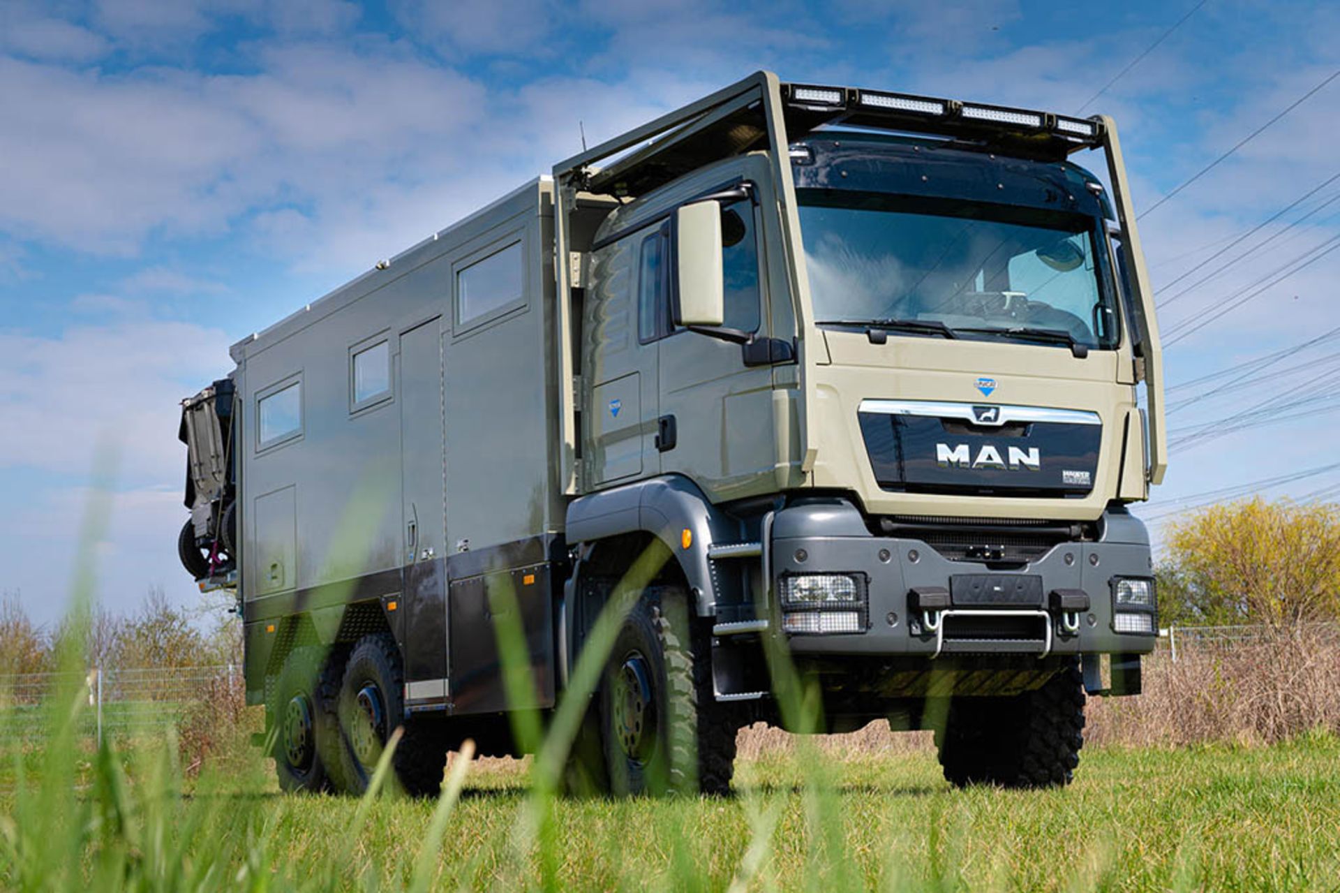 Unicat MD56c MAN TGS 6x6 1