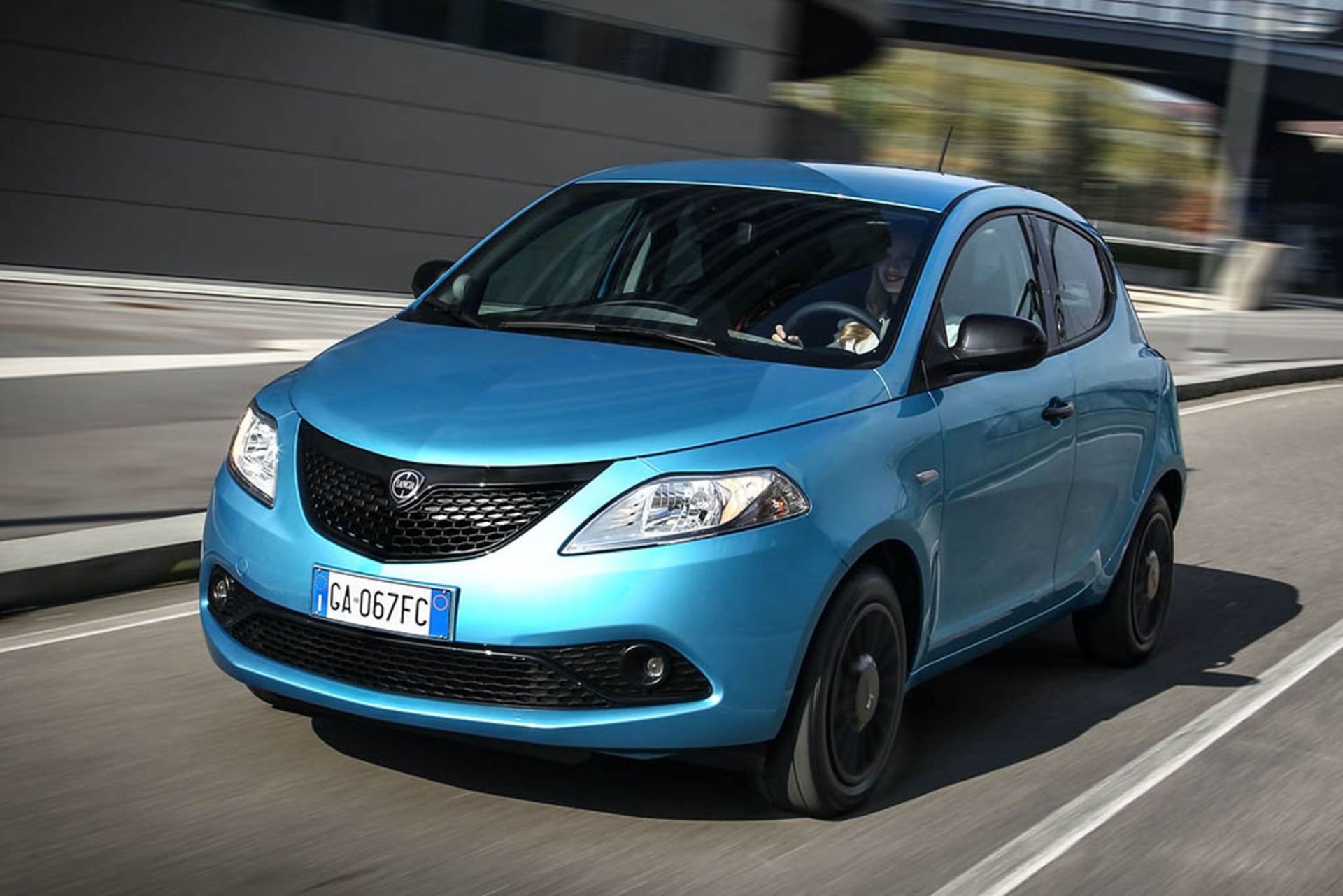 2020-Lancia-Ypsilon-Hybrid-EcoChic-Italian-spec-14