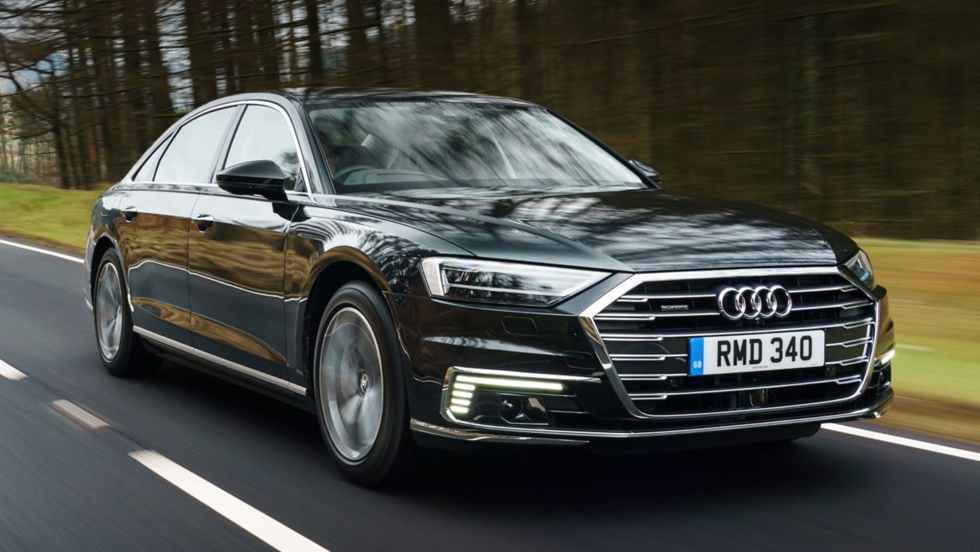 Audi A8 TFSI e UK 2020-4
