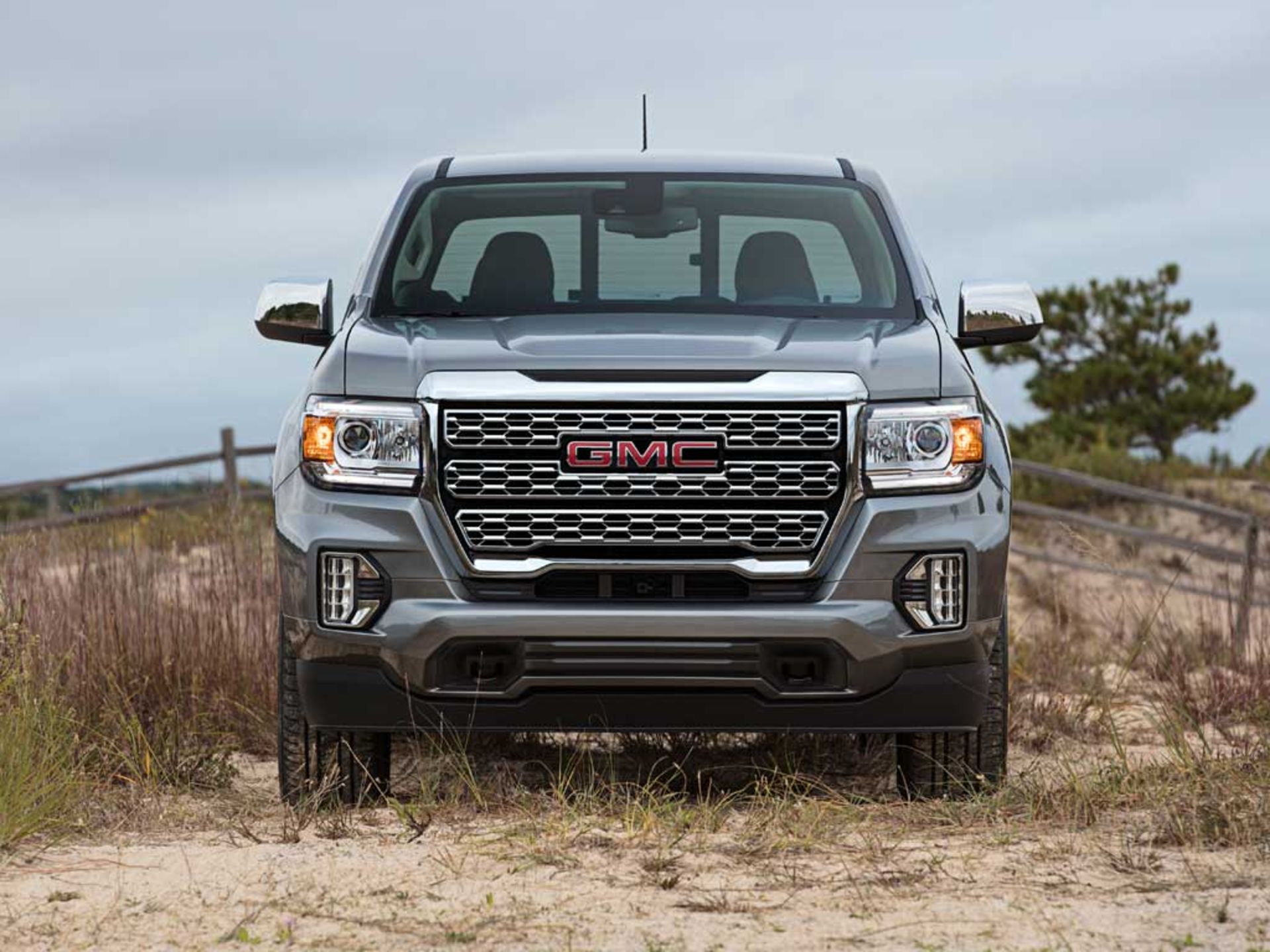 GMC-Canyon-Denali-2021-2