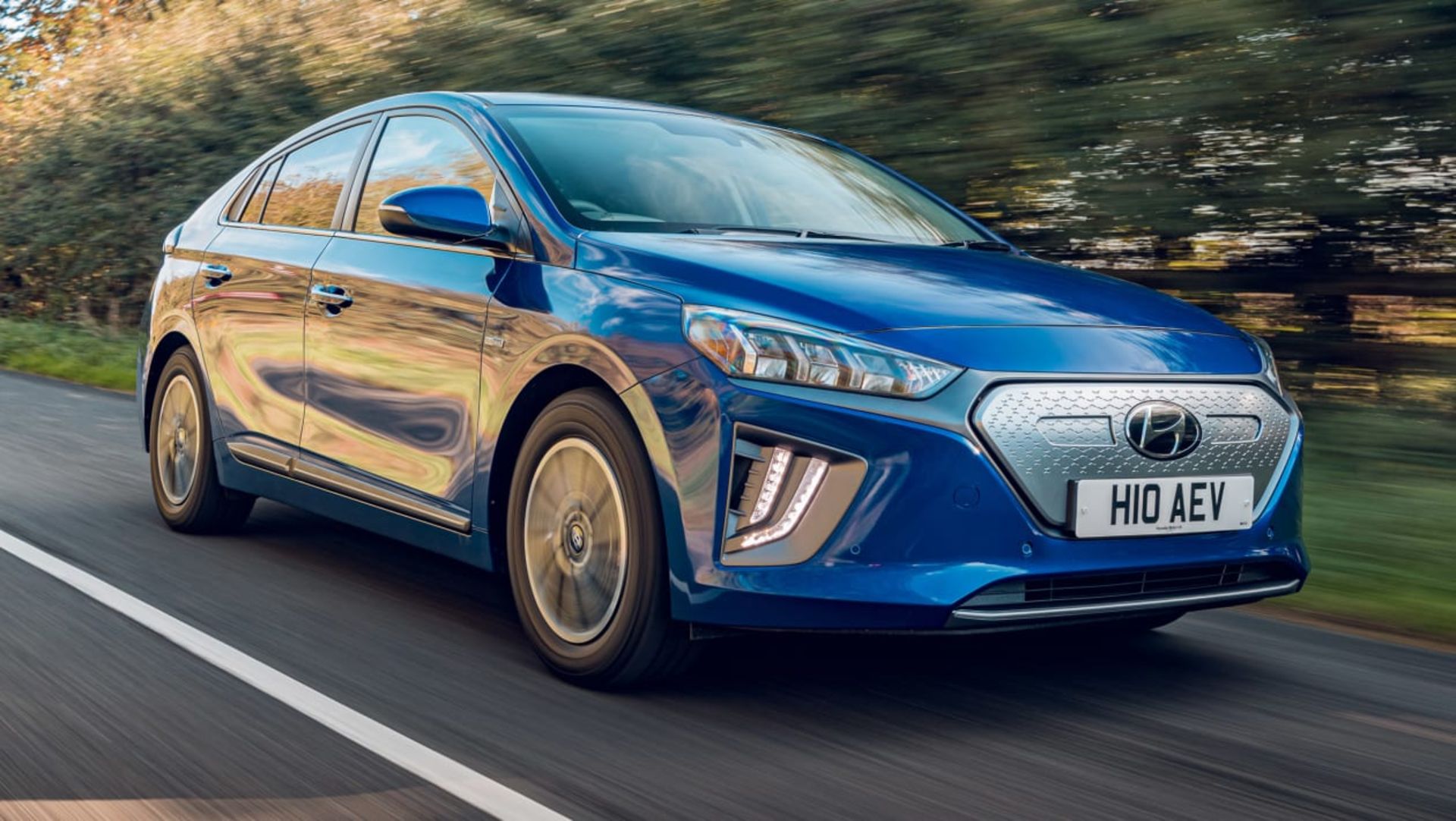 Hyundai Ioniq Electric UK 2020-3