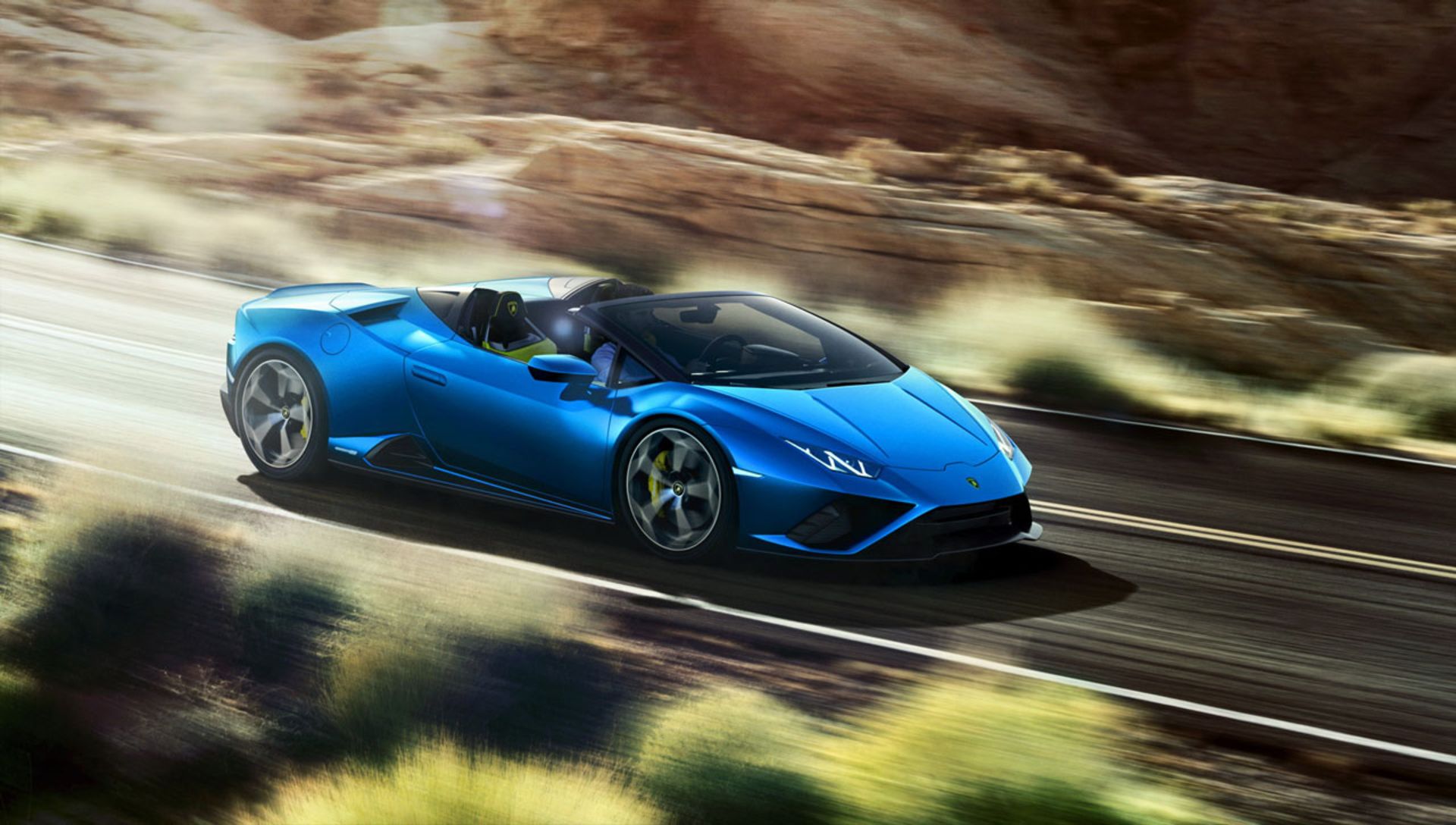 lamborghini-huracan-evo-rwd-spyder-unveiled-10