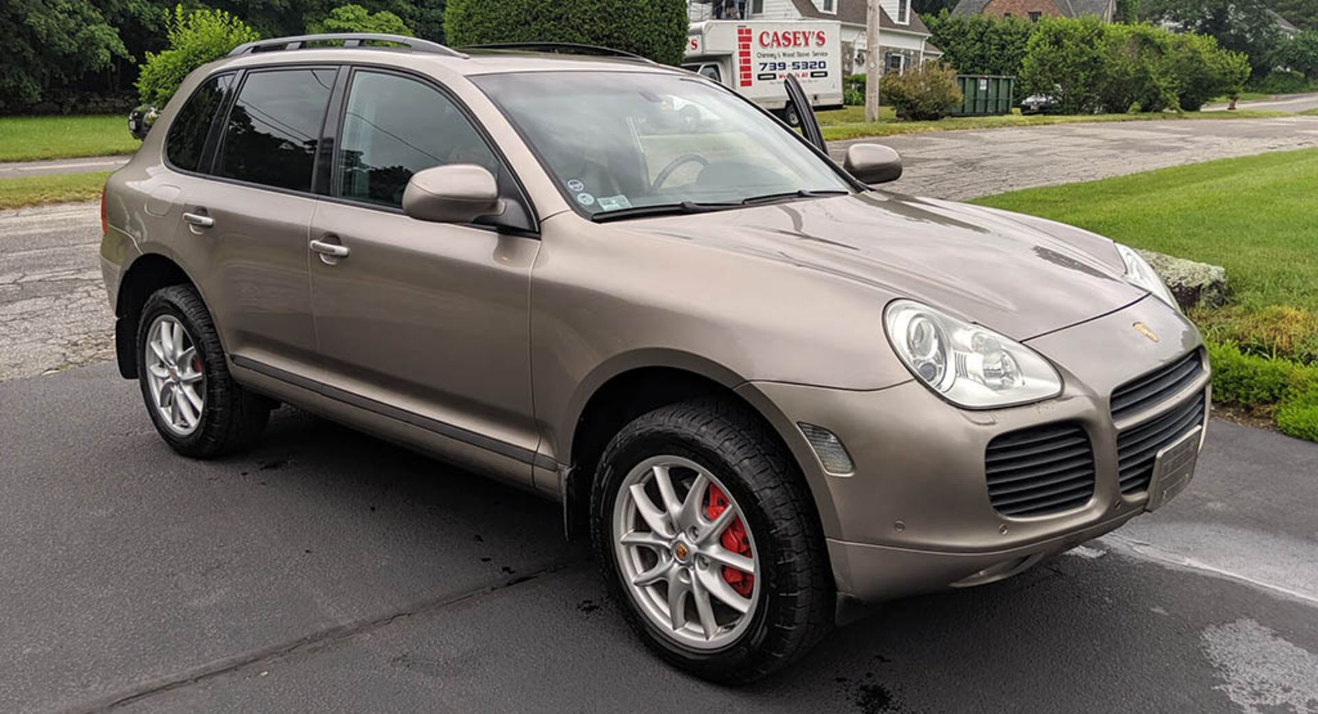 2004-porsche-cayenne-turbo-0
