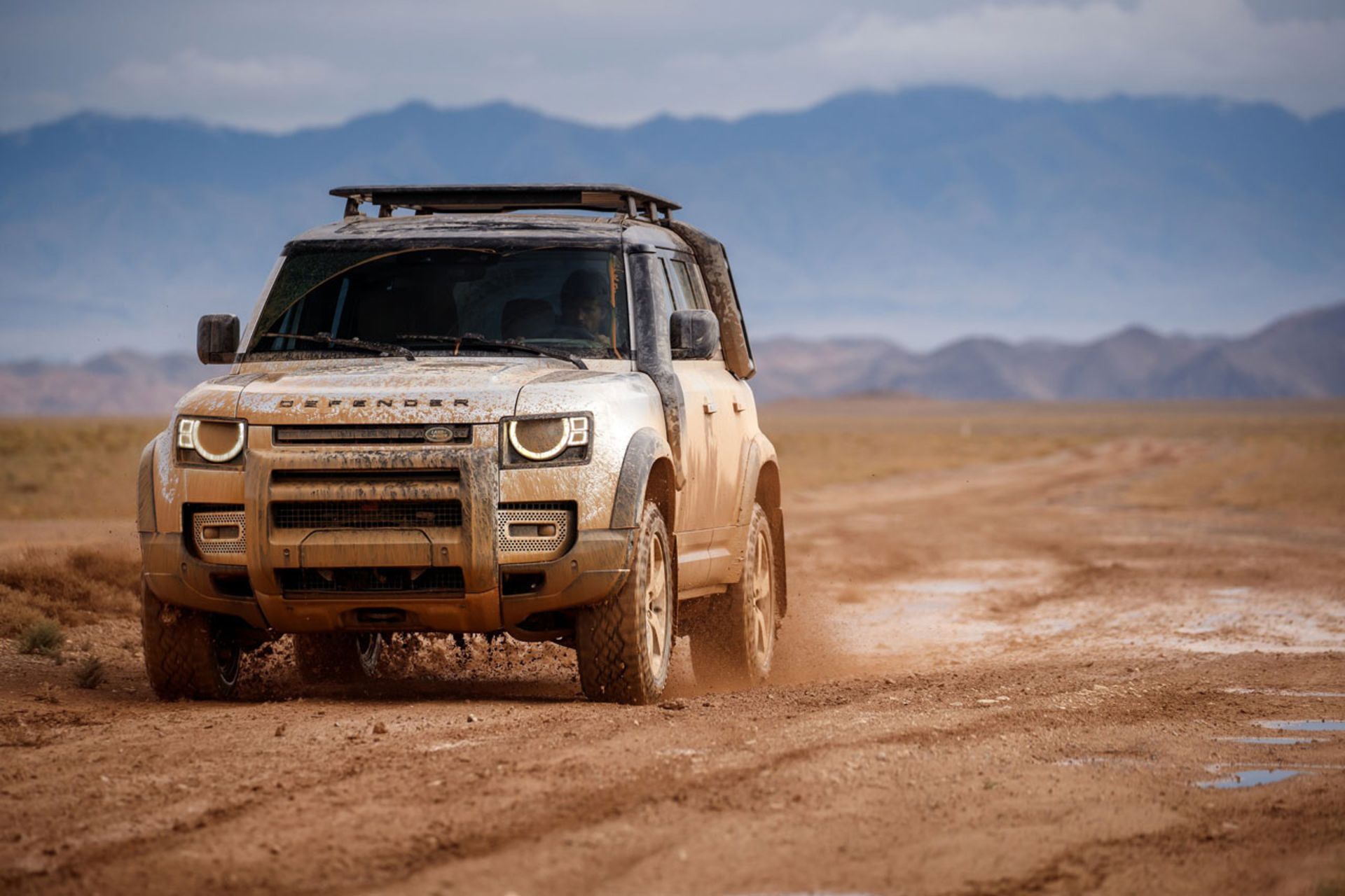 2020-Land-Rover-Defender-21