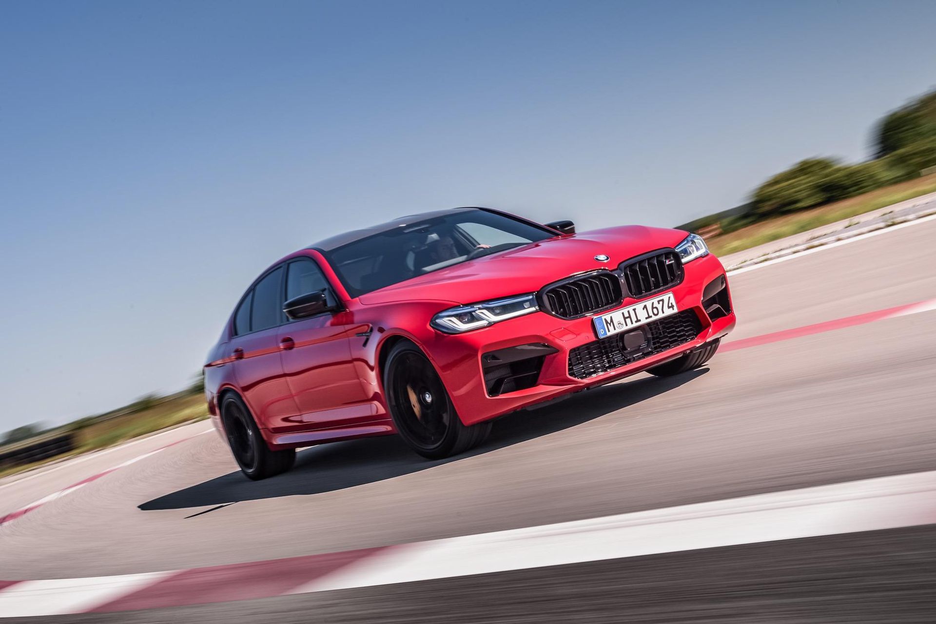 2021-bmw-m5-facelift-race-track-07
