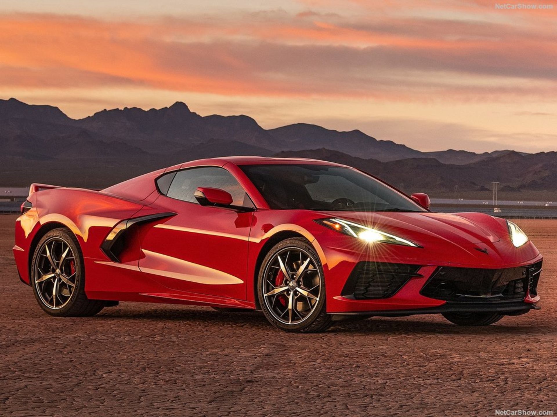 Chevrolet-Corvette_C8_Stingray-2020-1024-04