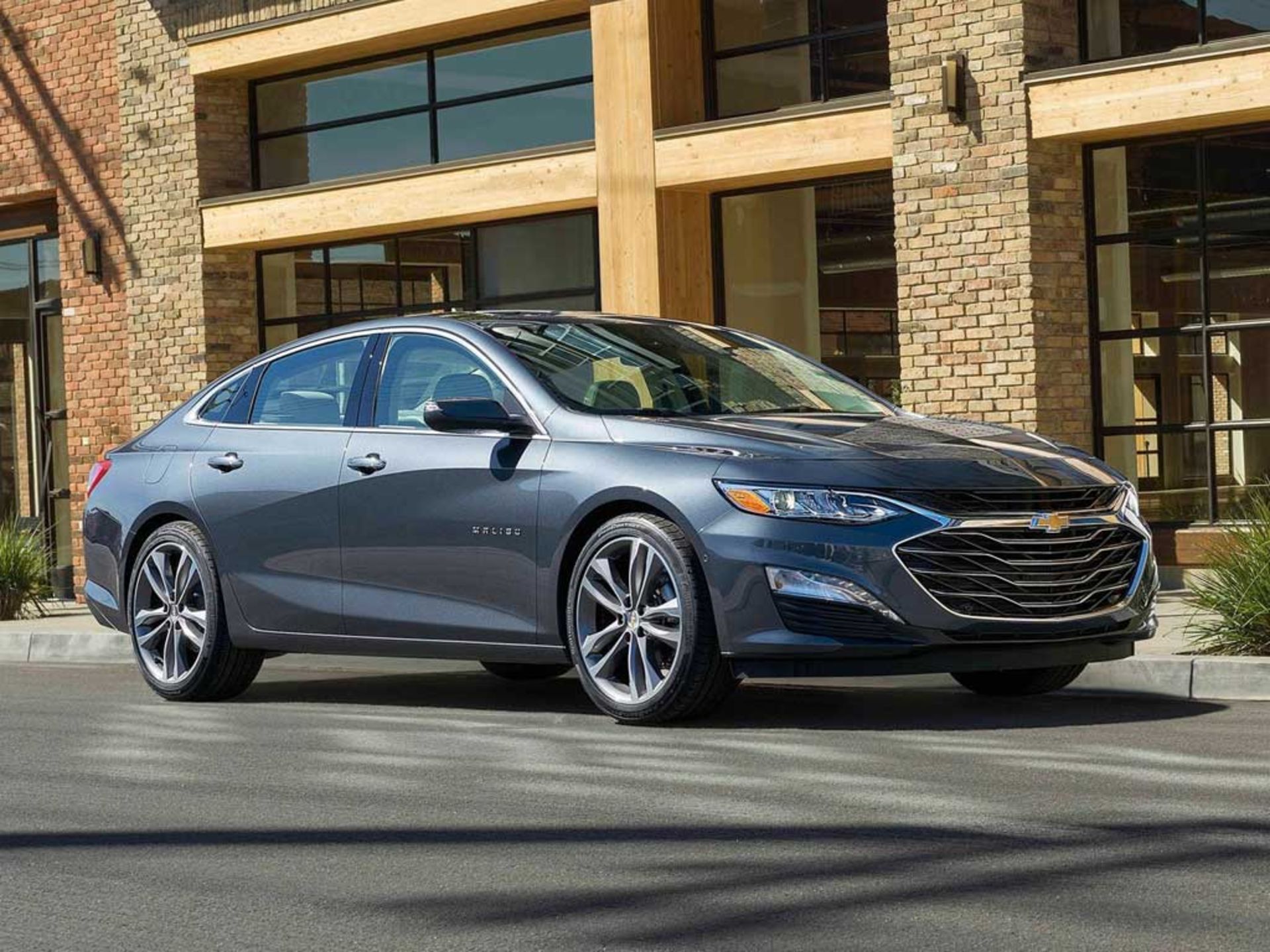 Chevrolet-Malibu-2019-1