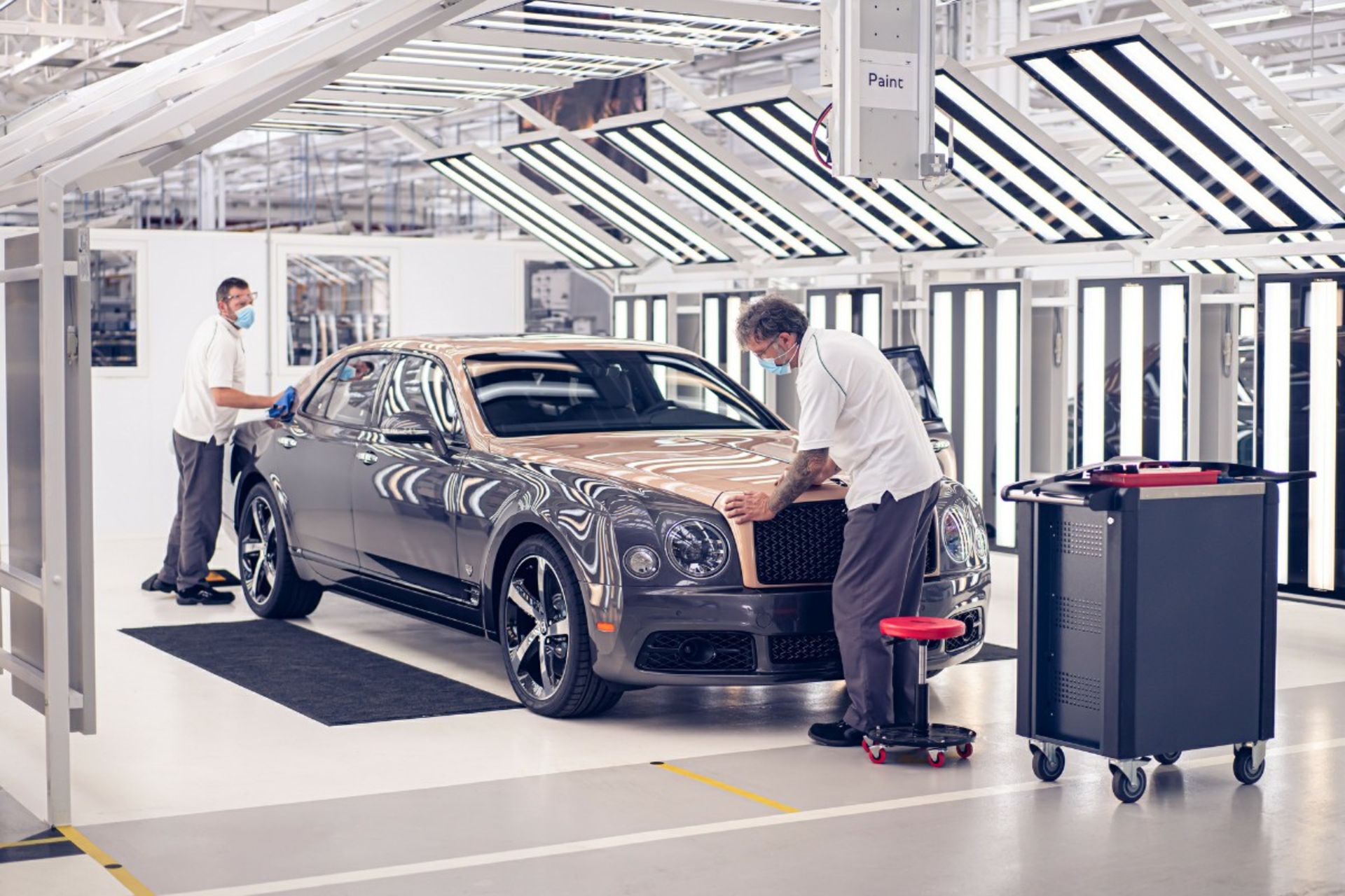bentley-mulsanne-final-models-rolls-off-line-5