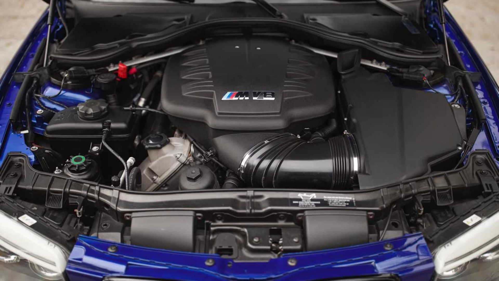 hoonigan-bimmer-1m-engine