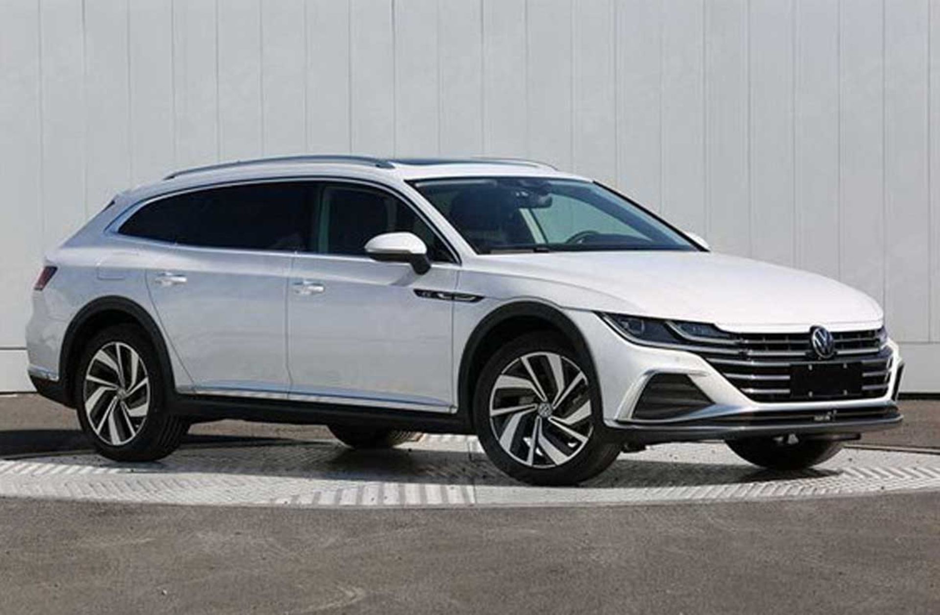 vw-arteon-shooting-brake-7