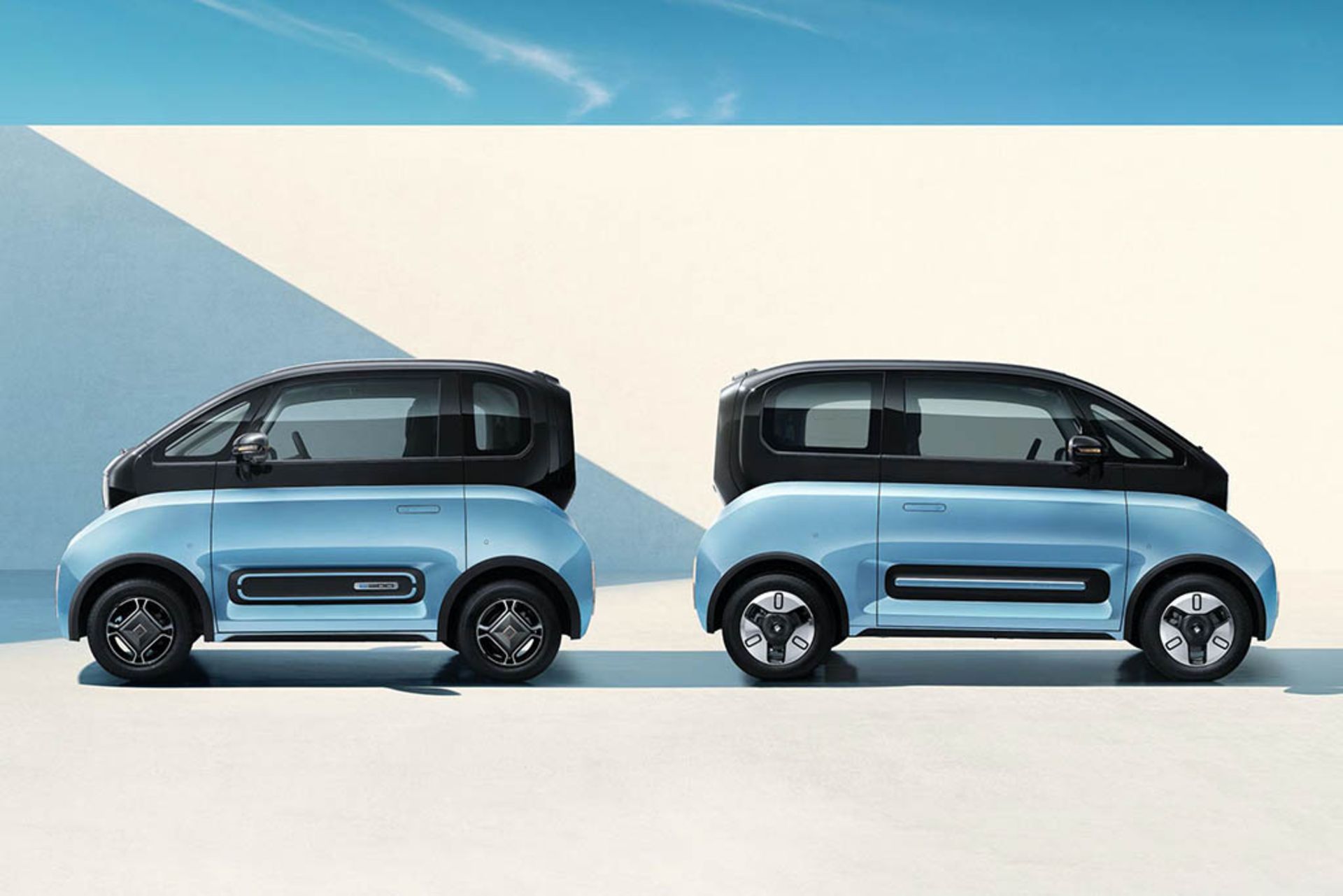 2021-Baojun-E300-and-E300-Plus-China-spec-3