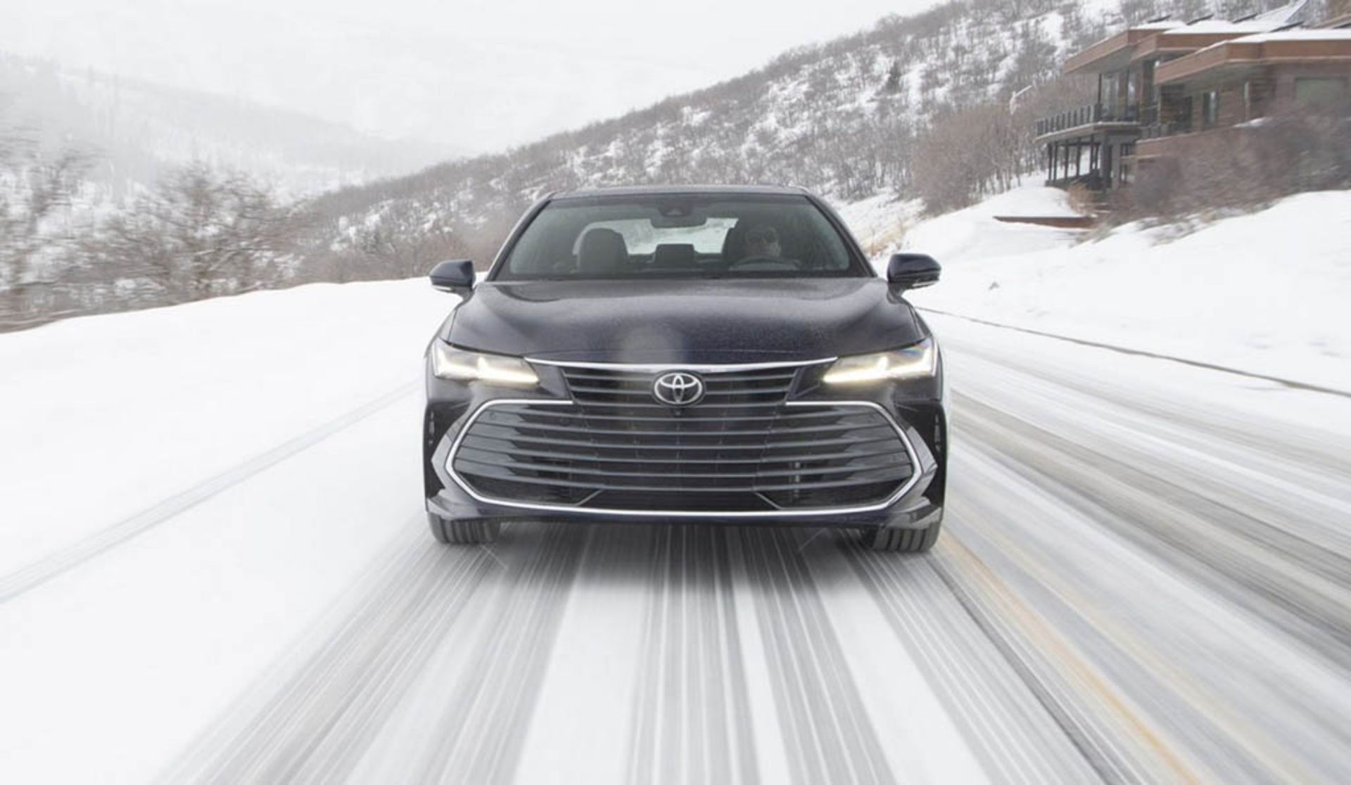 2021-Toyota-Avalon-3