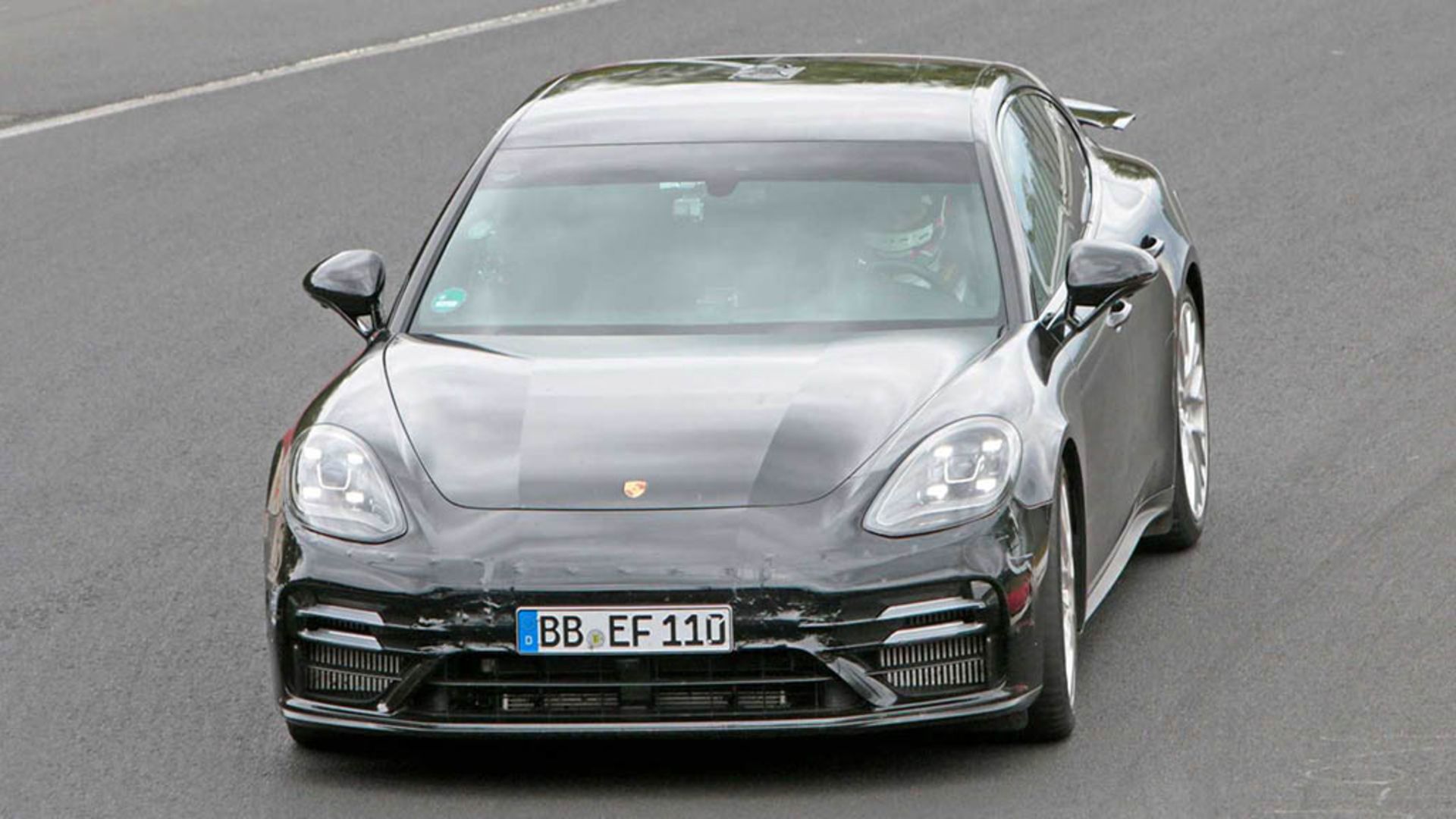porsche-panamera-lion-nurburgring-r2