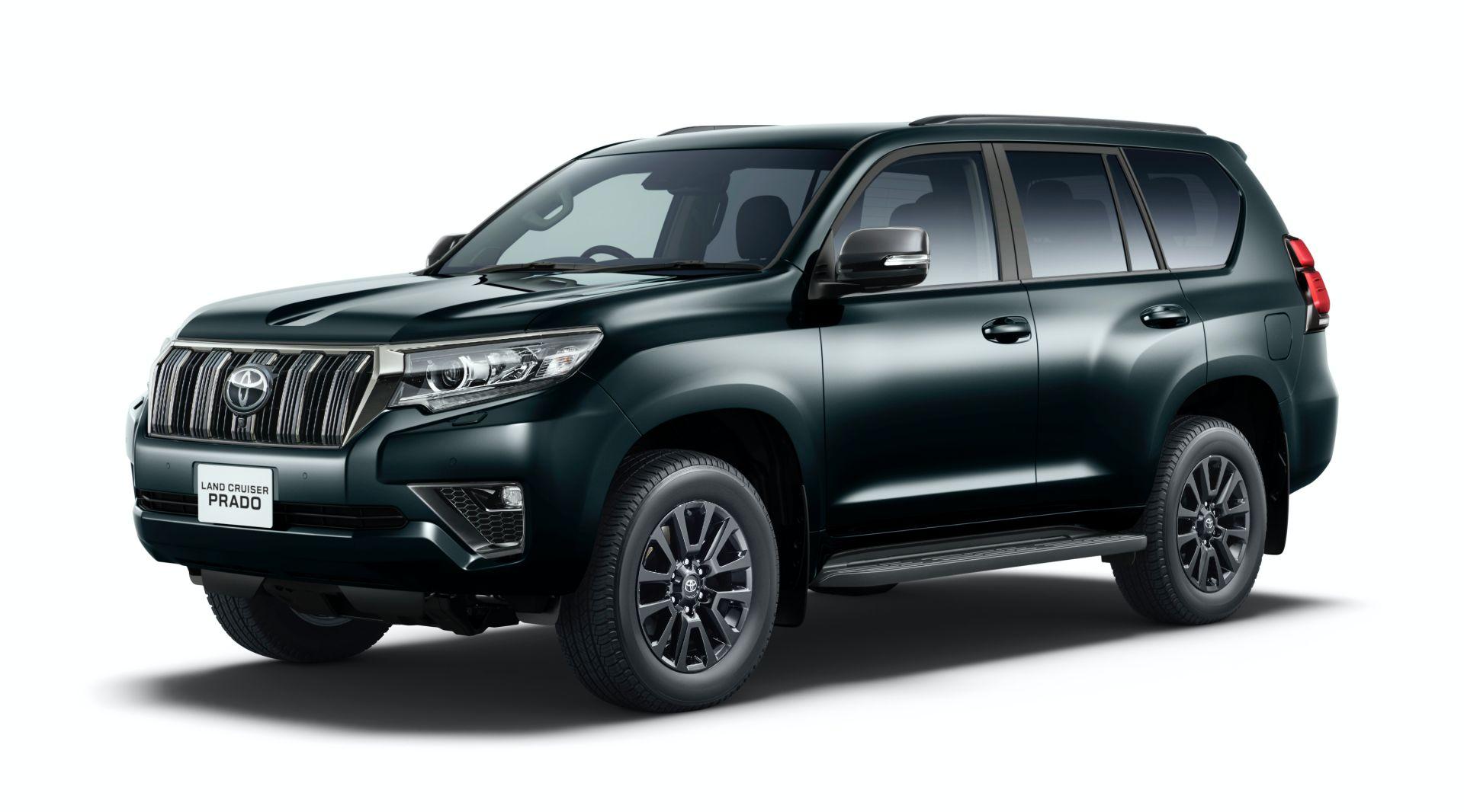 2020-Toyota-Land-Cruiser-Prado-Black-Edition-JDM-spec-1