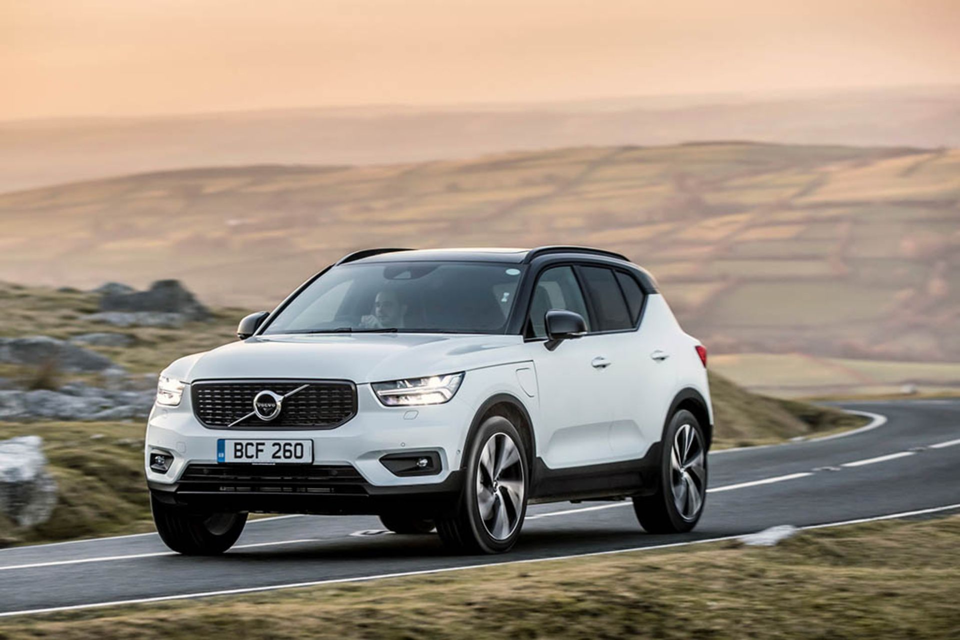 2020-volvo-xc40-recharge-phev-3