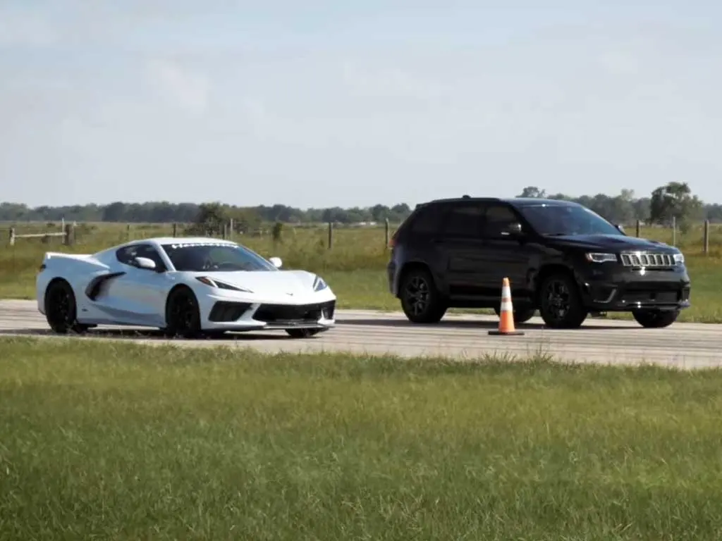 Corvette-VS-Jeep-2