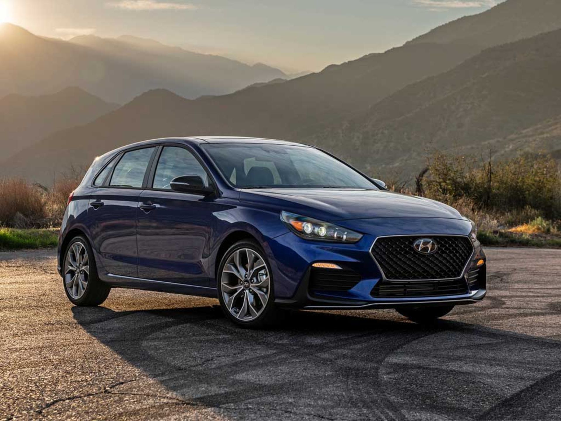 Hyundai-Elantra-GT-1