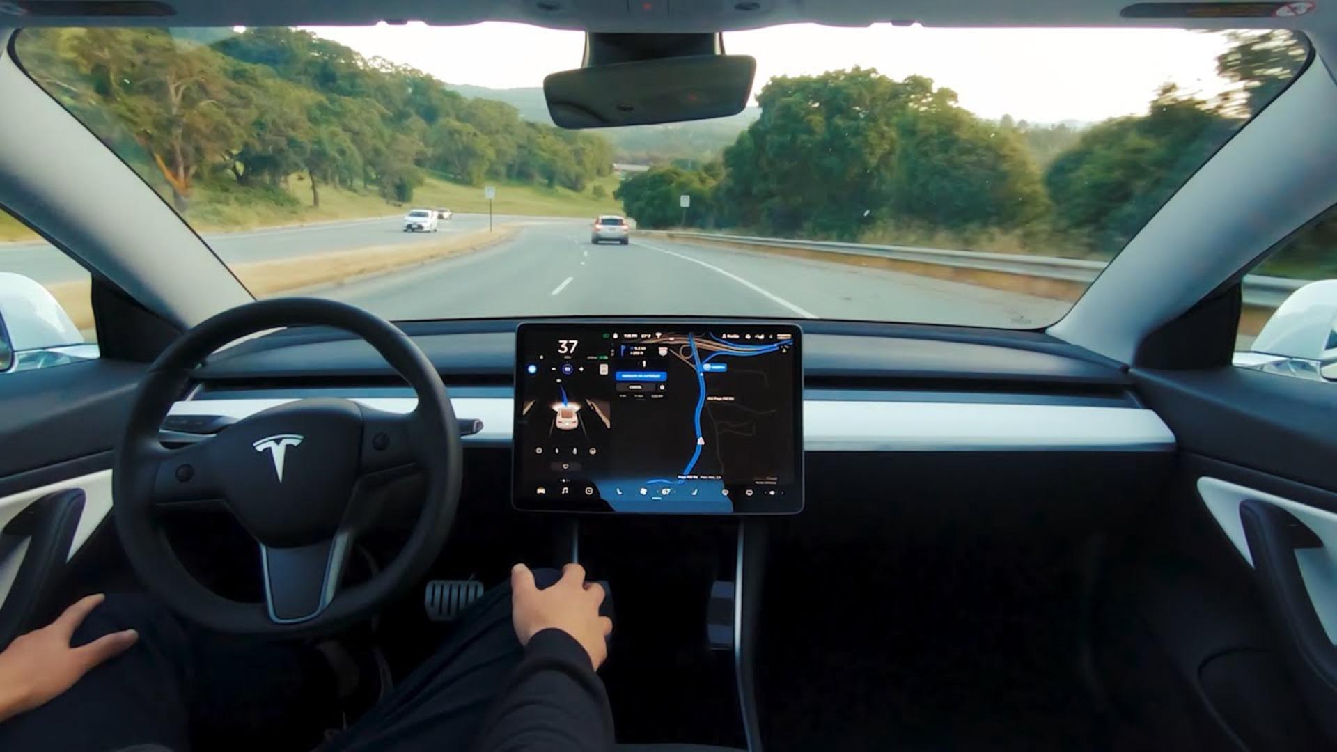 Tesla model-3 Autopilot