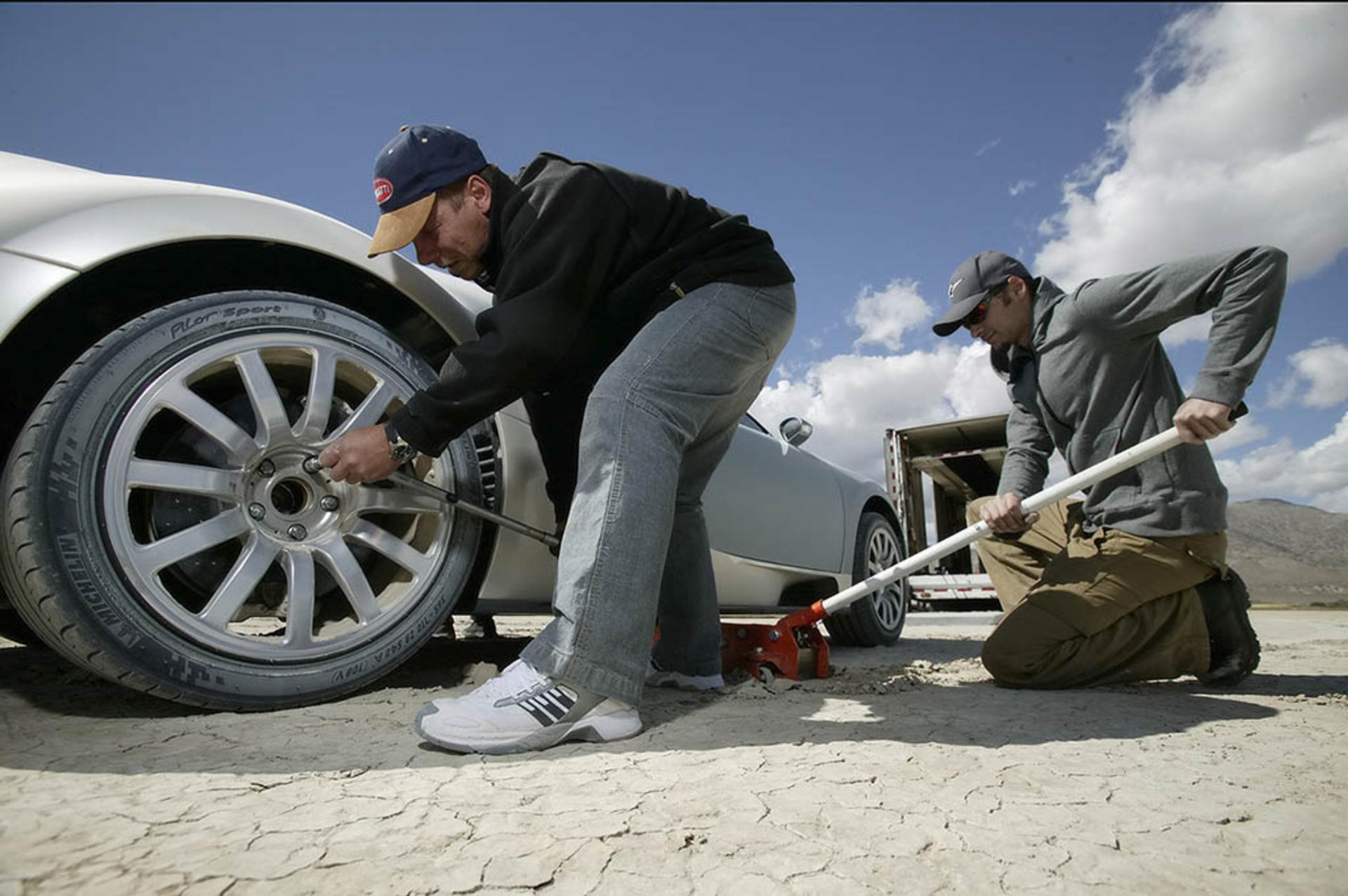 Bugatti_Veyron in/bei Gerlach in Nevada_USA