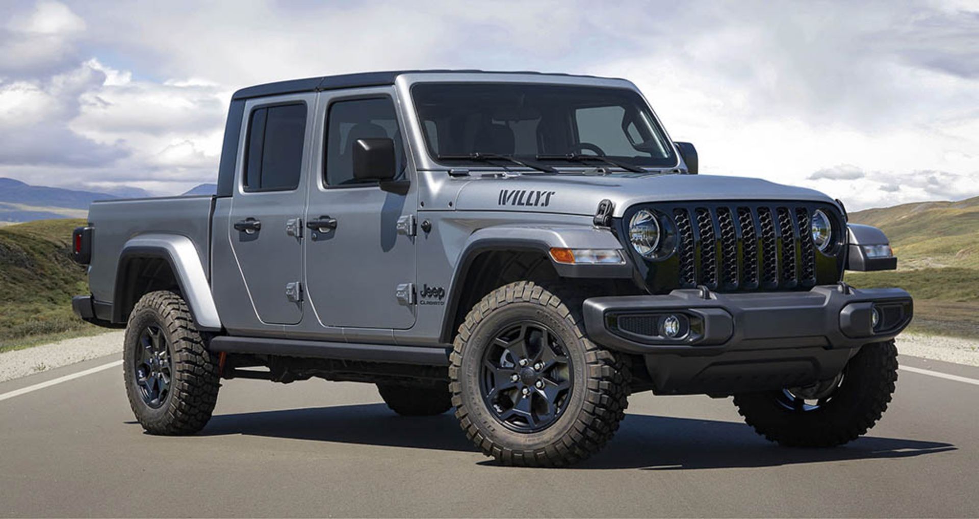 2021-Jeep-Gladiator-Willys-2