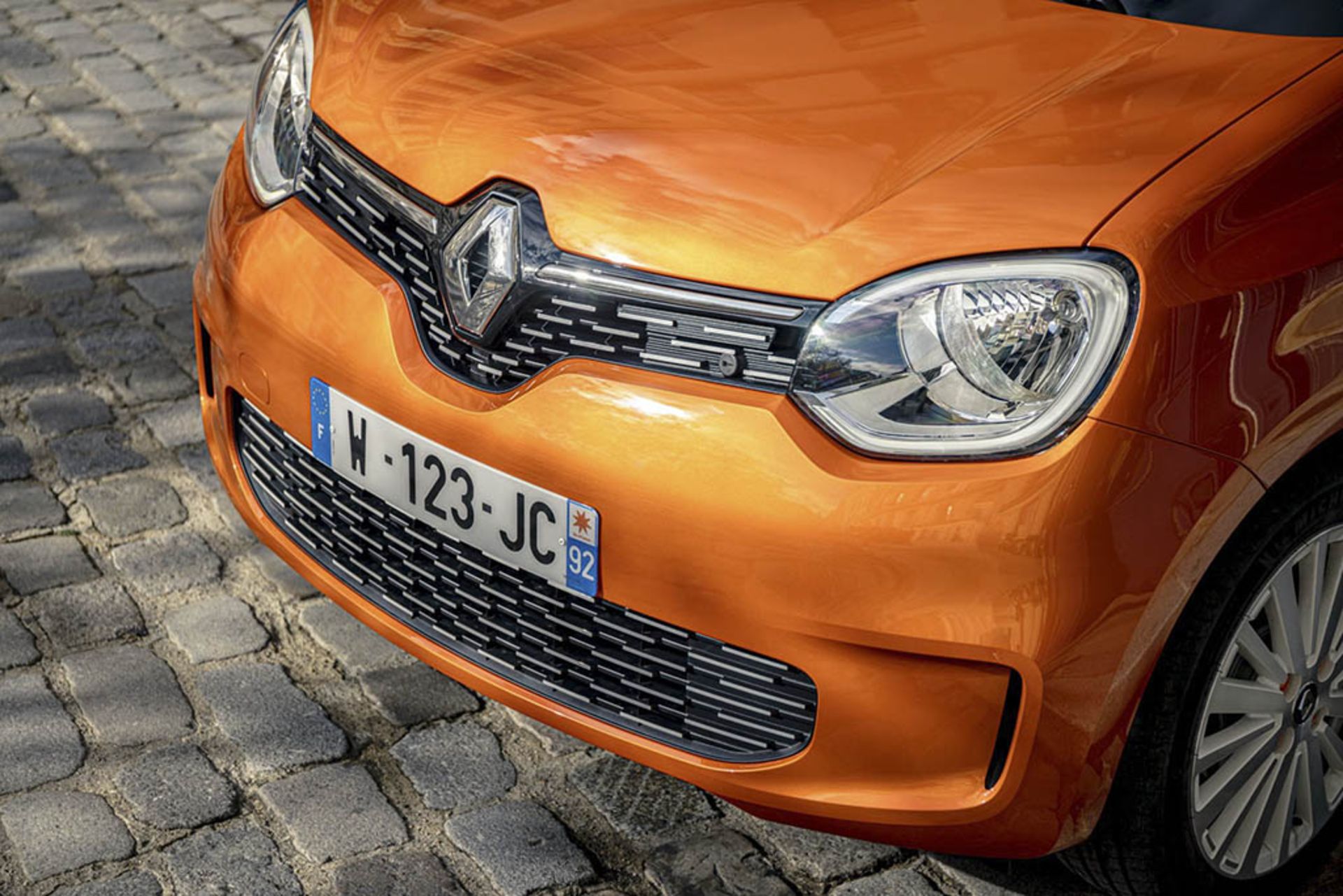 2021-Renault-Twingo-Electric-Vibes-special-edition-27
