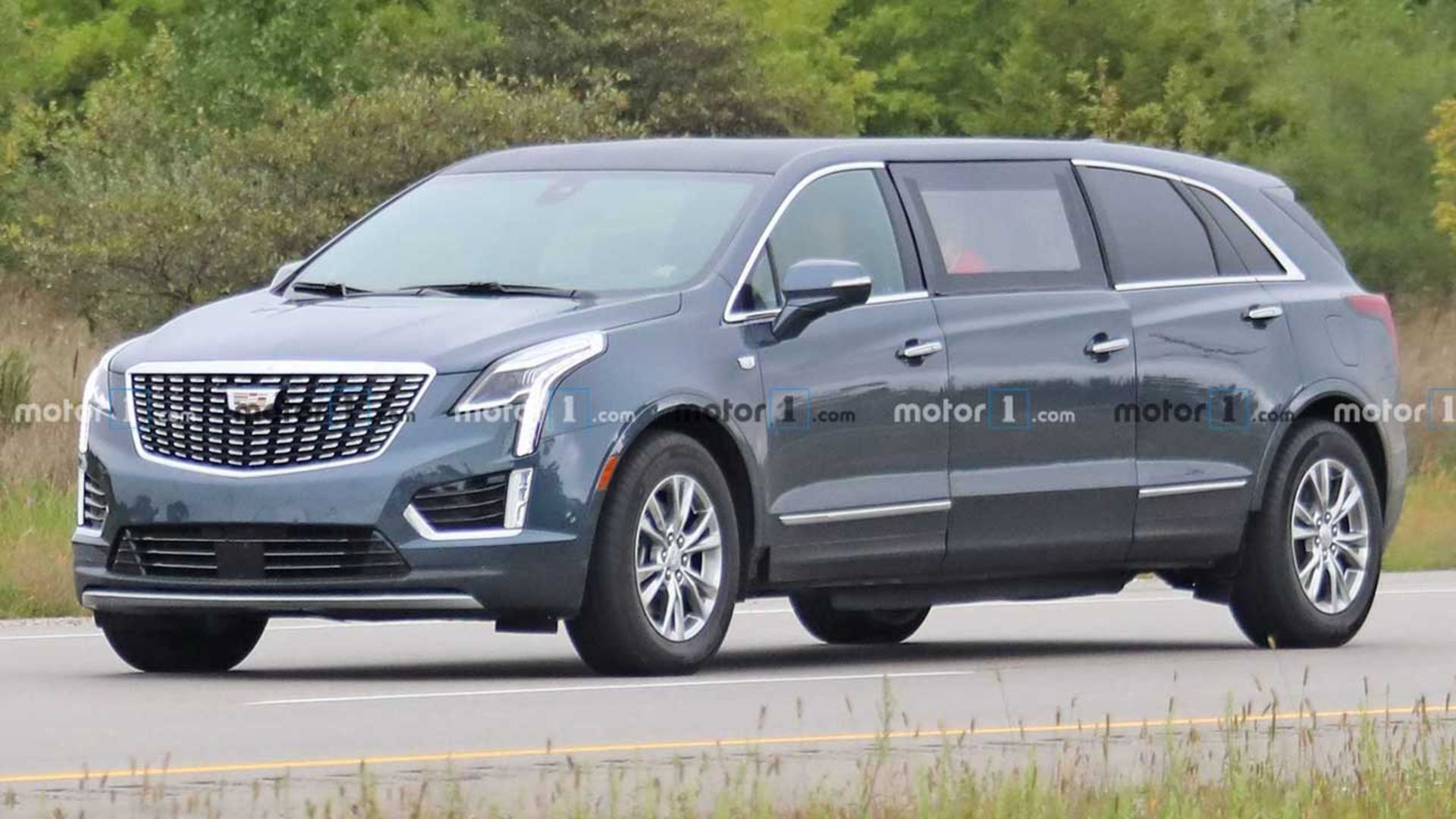 Cadillac-XT5-Hearse-1