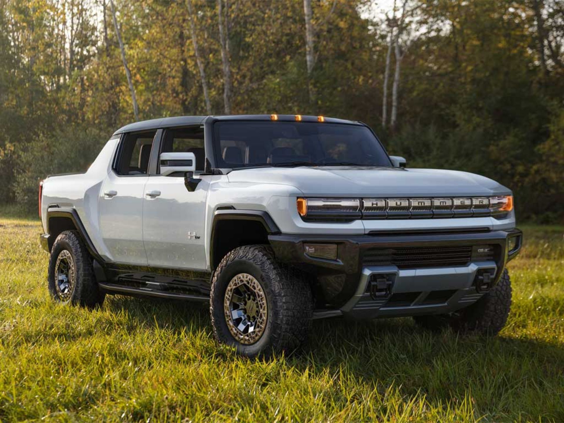 GMC-Hummer_EV-2022-1