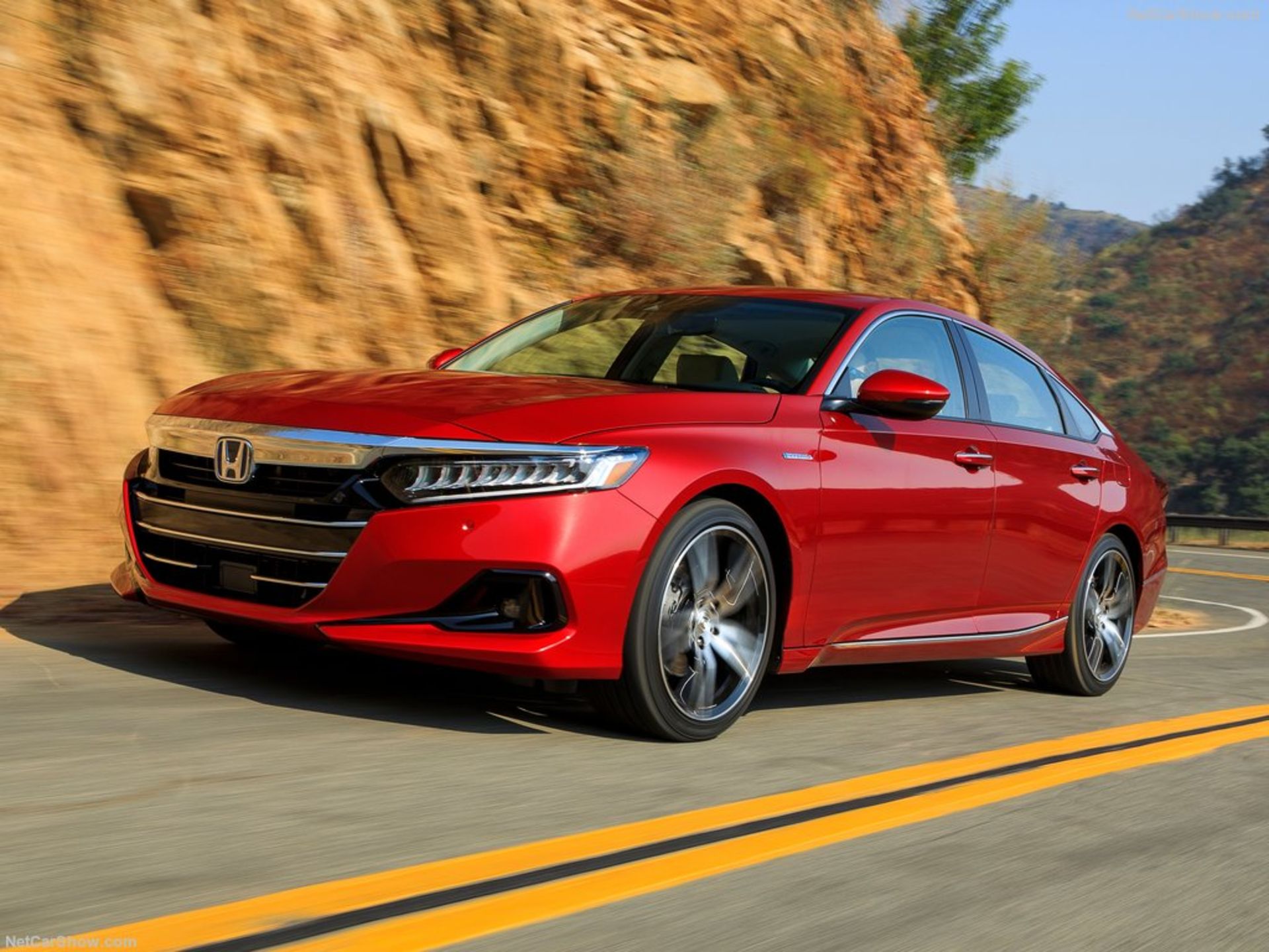 Honda-Accord_Hybrid-2021-1024-05