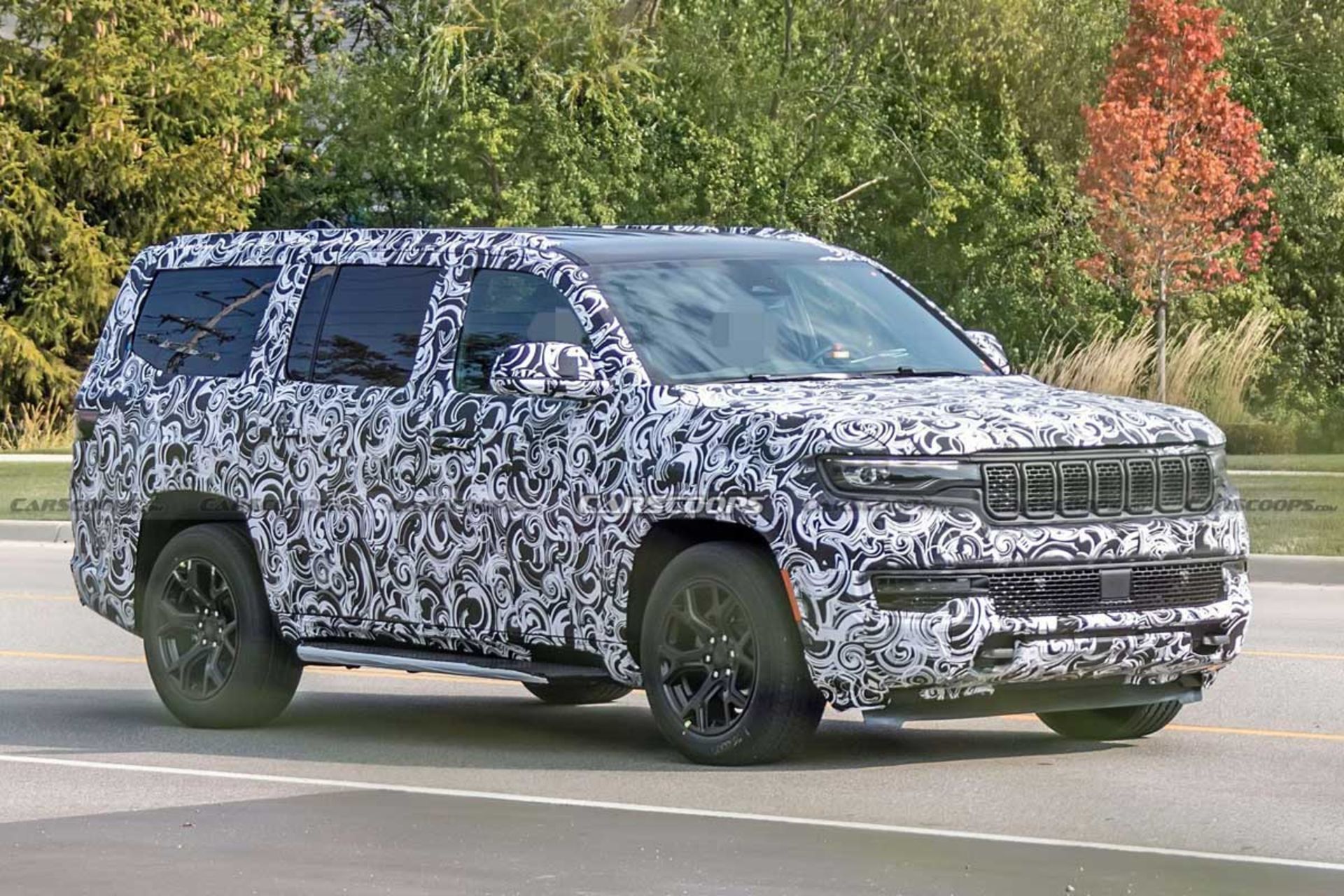 Jeep-Grand-Wagoneer-1