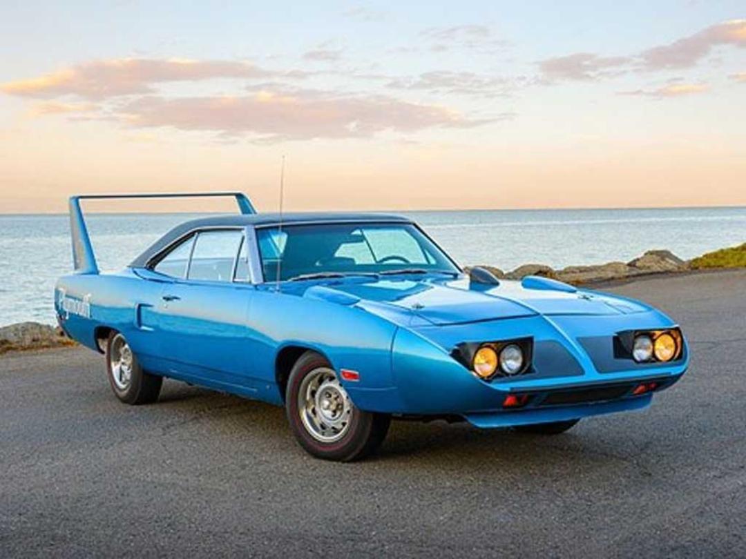 Plymouth-Superbird-2