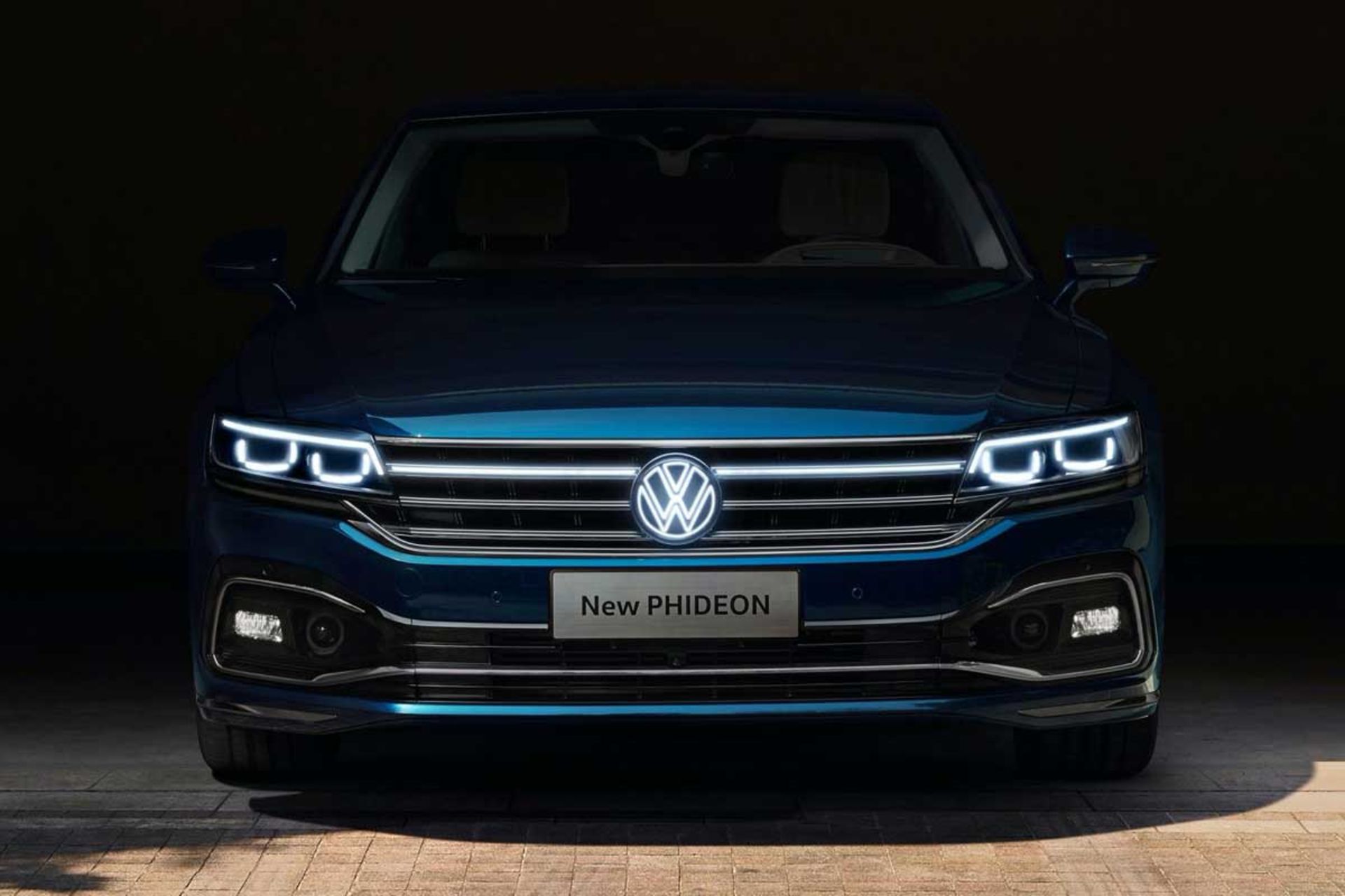 Volkswagen-Phideon-2021-1