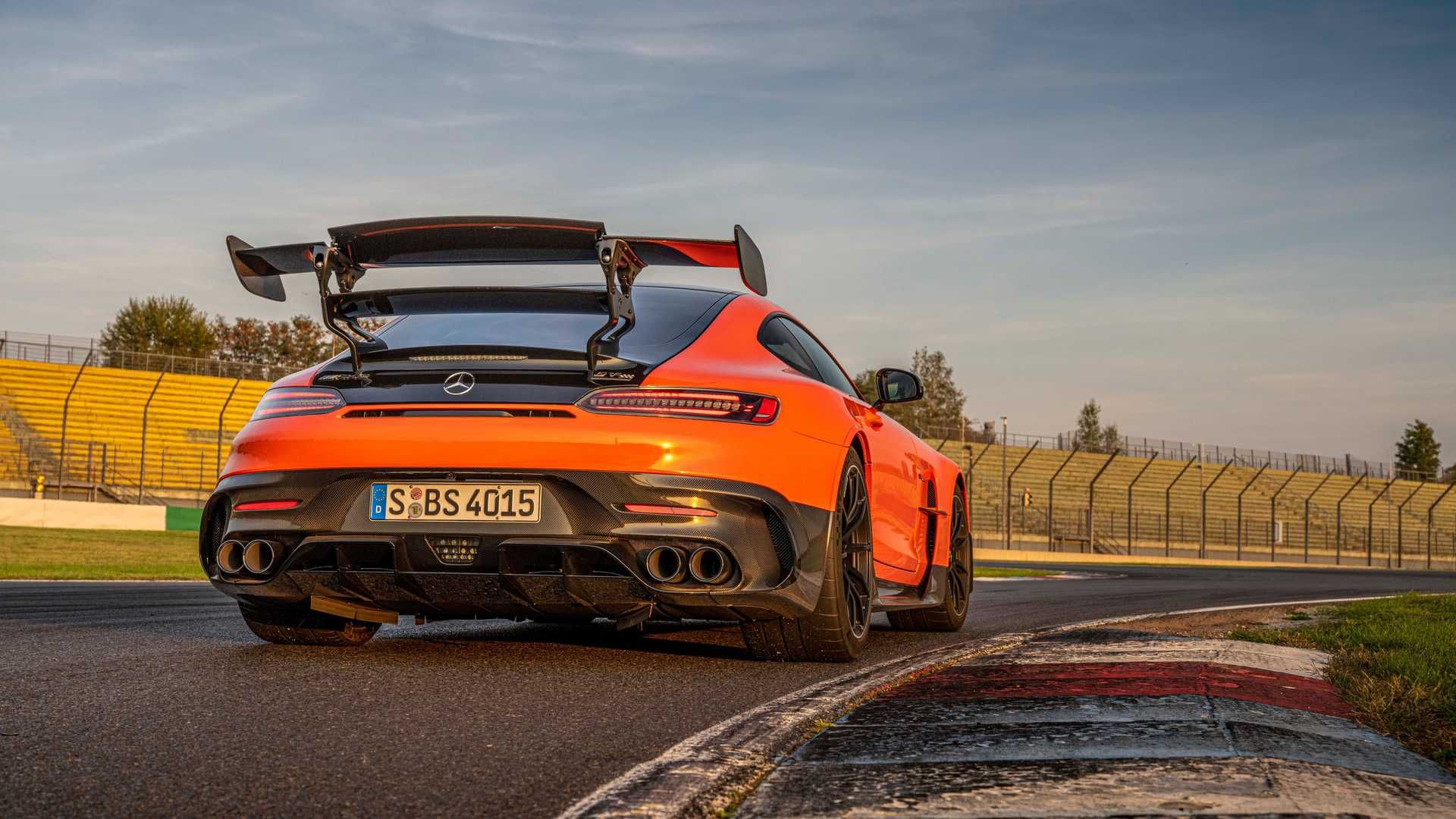 mercedes-amg-gt-black-series-2020-2