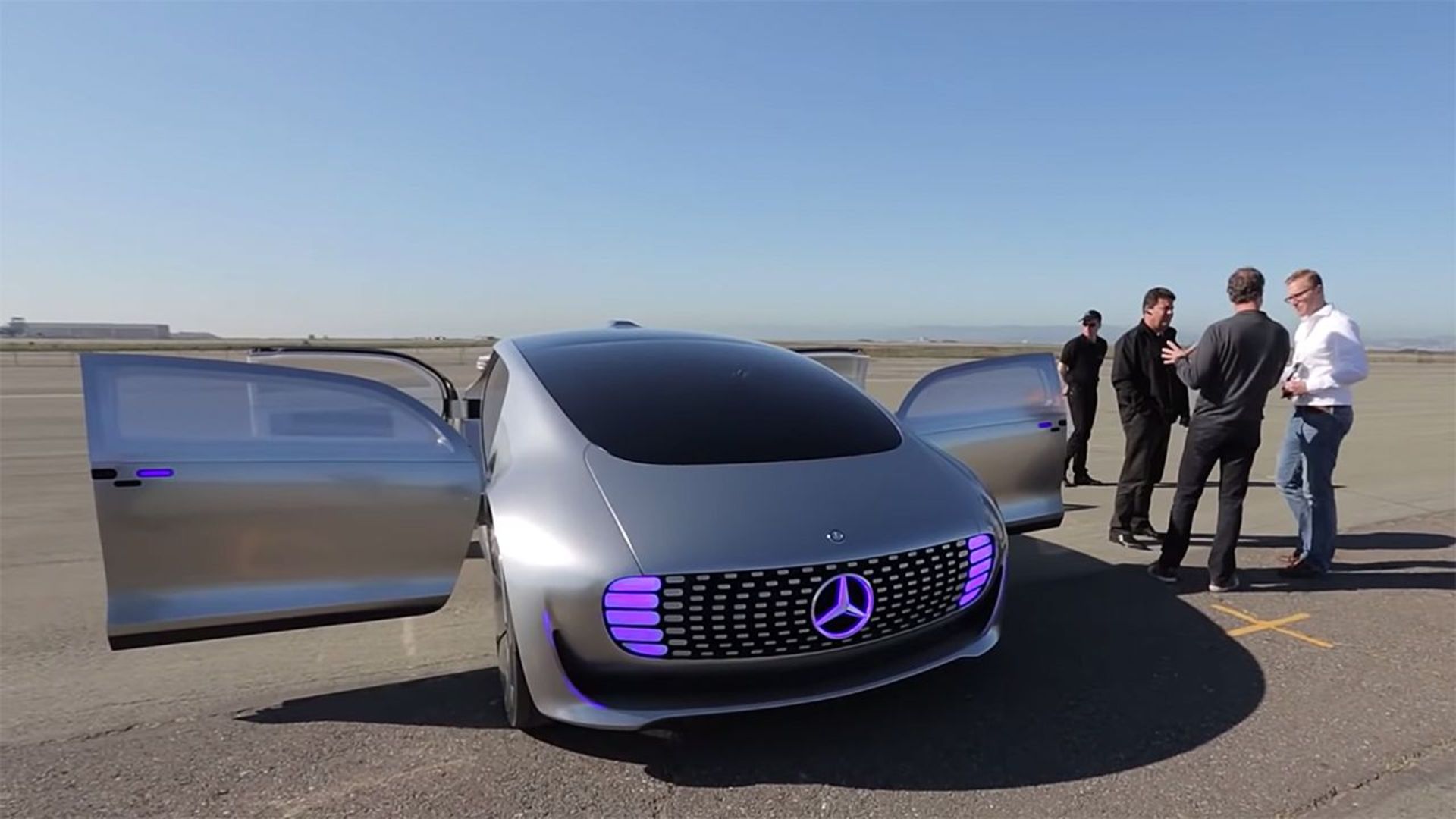 02-mercedes-benz-innovation-autonomous