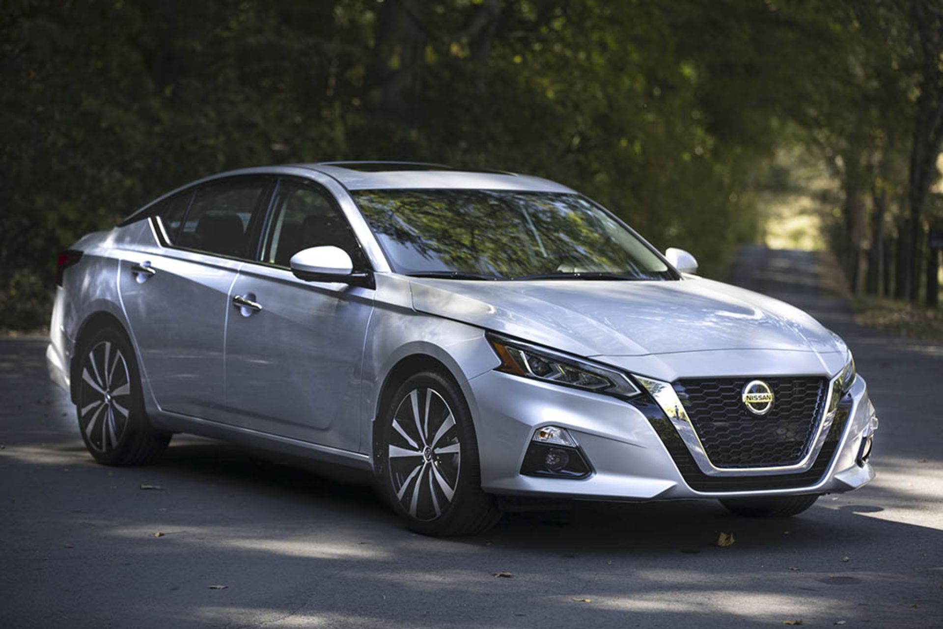 2020-nissan-altima-1