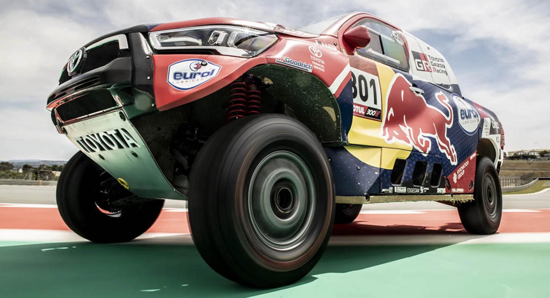 2021-Toyota-Hilux-Gazoo-Dakar-00