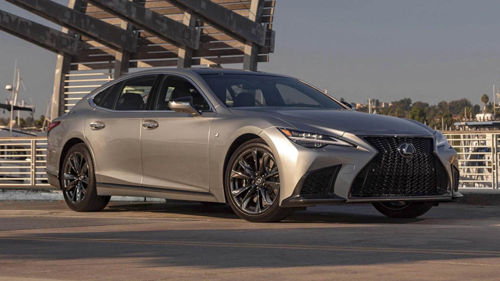 2021-lexus-ls500-f-sport-3